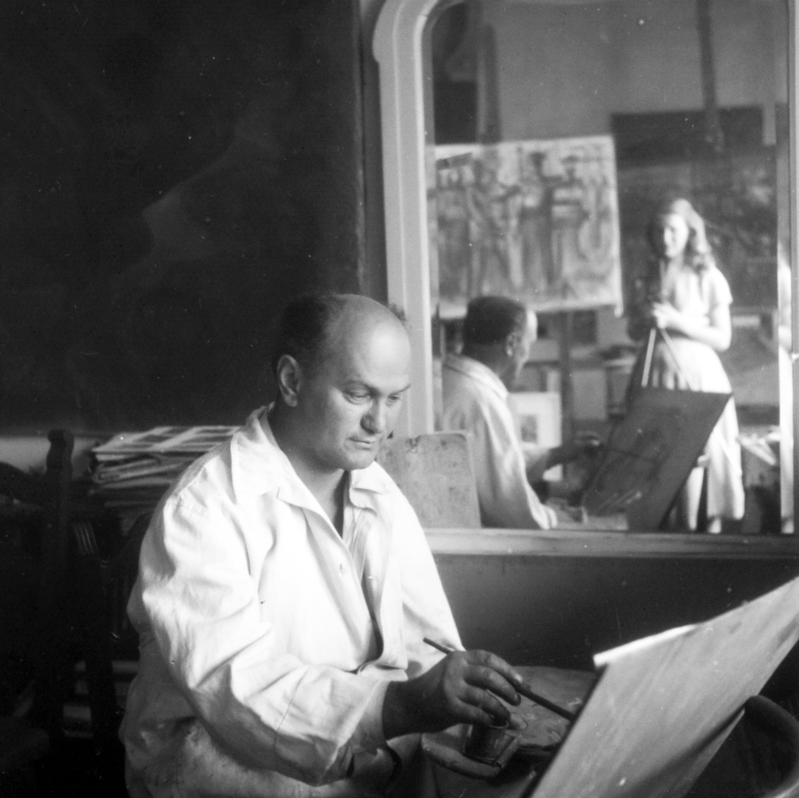 Magyarország, Budapest VI., Epreskert, Ruzicskay György festőművész műtermében., 1955, Aradi Péter, Szenczi Mária, Budapest, műterem, híres ember, képarány: négyzetes, tükörkép, tükör, Best of, Fortepan #117348