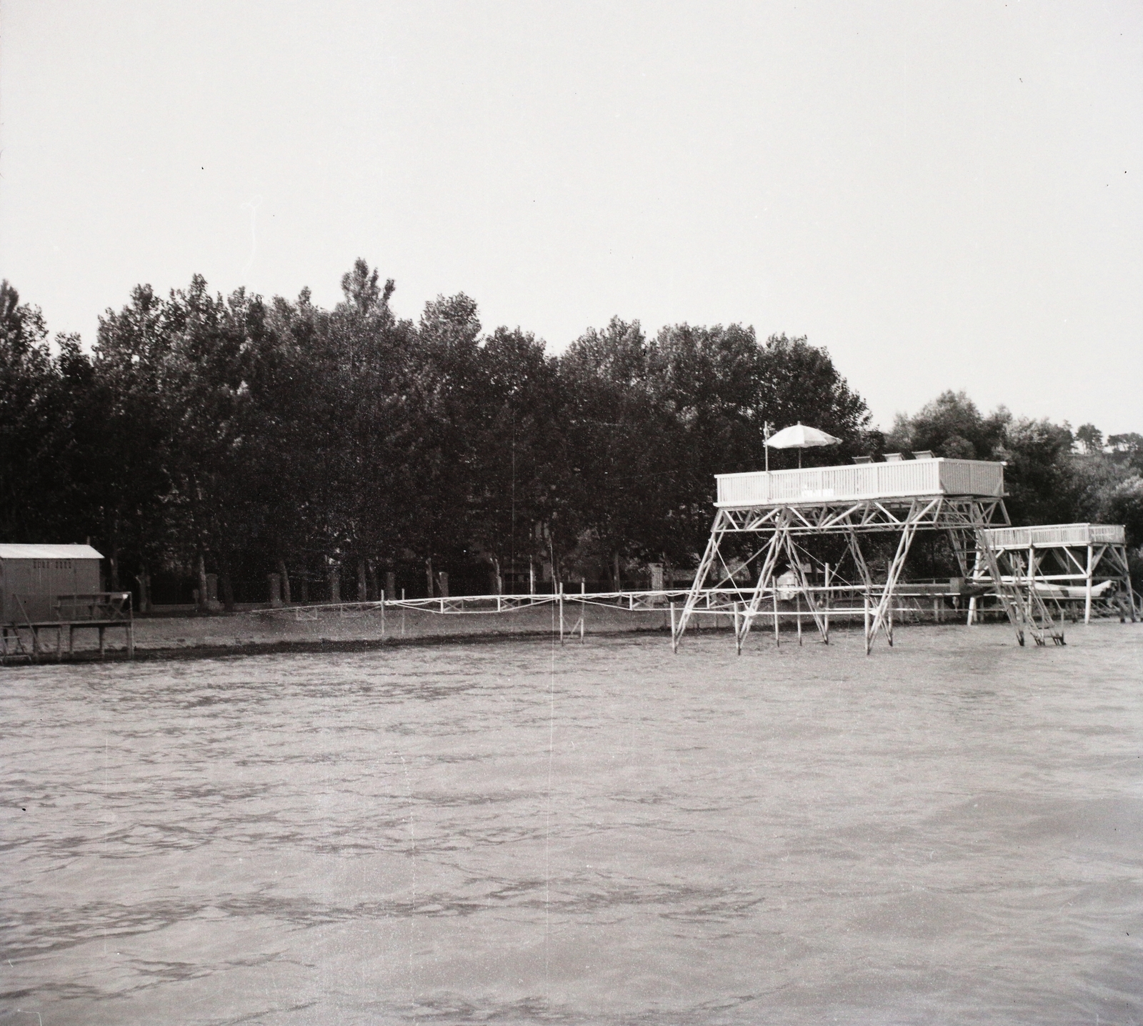 Magyarország, Balatonföldvár, Strand., 1934, Korbuly, stég, Balaton, Fortepan #117585