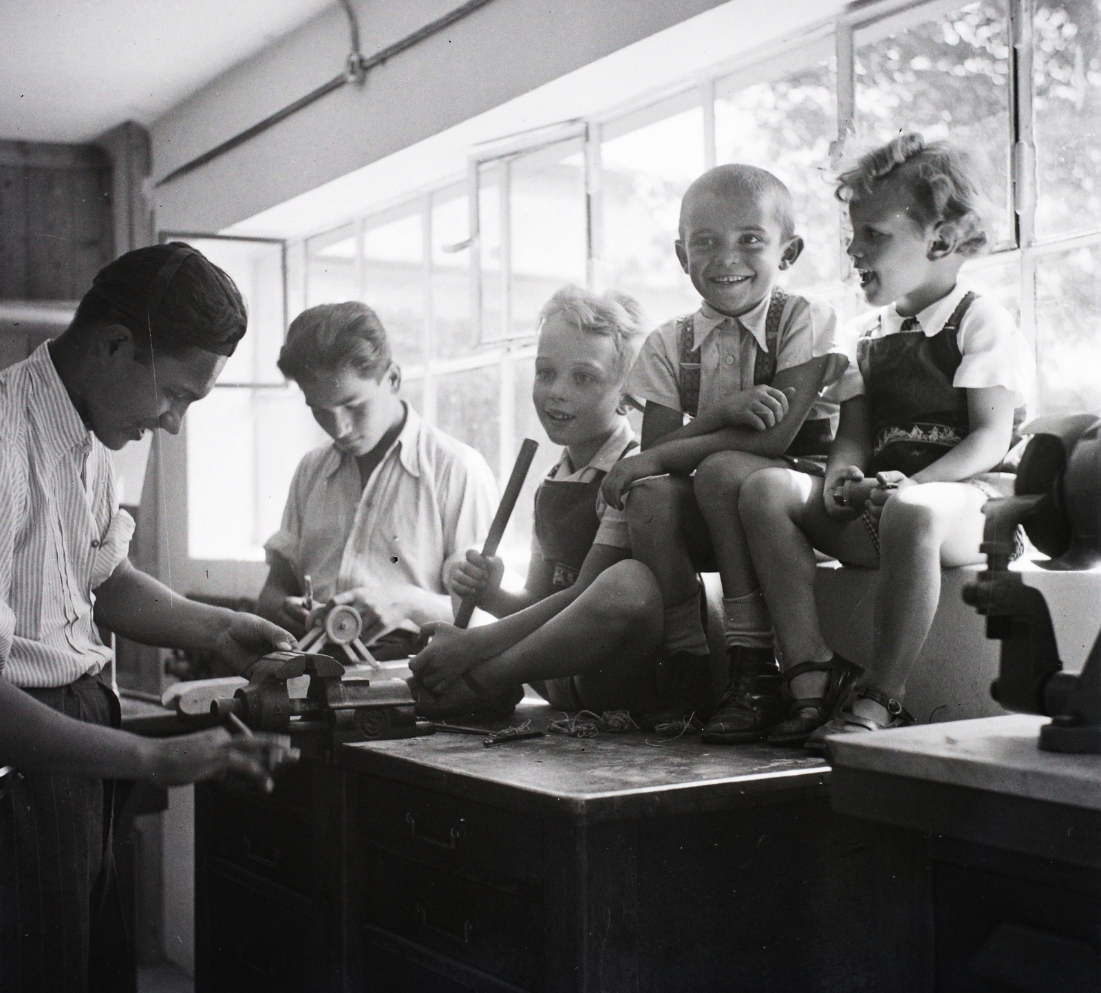1936, Korbuly, vise, kids, talks, Fortepan #117591