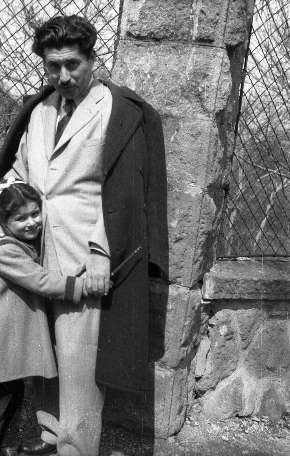 1950, Dán Zsuzsanna, Haidekker-brand, girl, erroneous photo, fence, Fortepan #117654