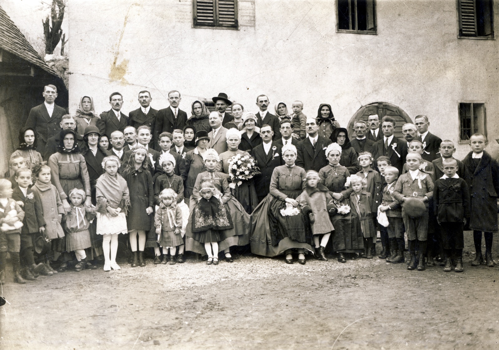 1925, Hegedűs Tibor dr, kids, folk costume, bouquet, wedding ceremony, headscarf, wreath, handkerchief, rosary, Fortepan #117726