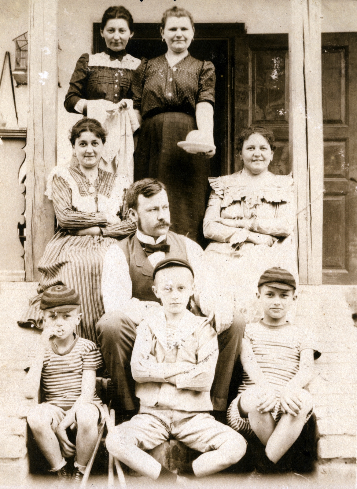 1902, Erdőssy Béla, tableau, striped dress, sitting on stairs, Fortepan #117782