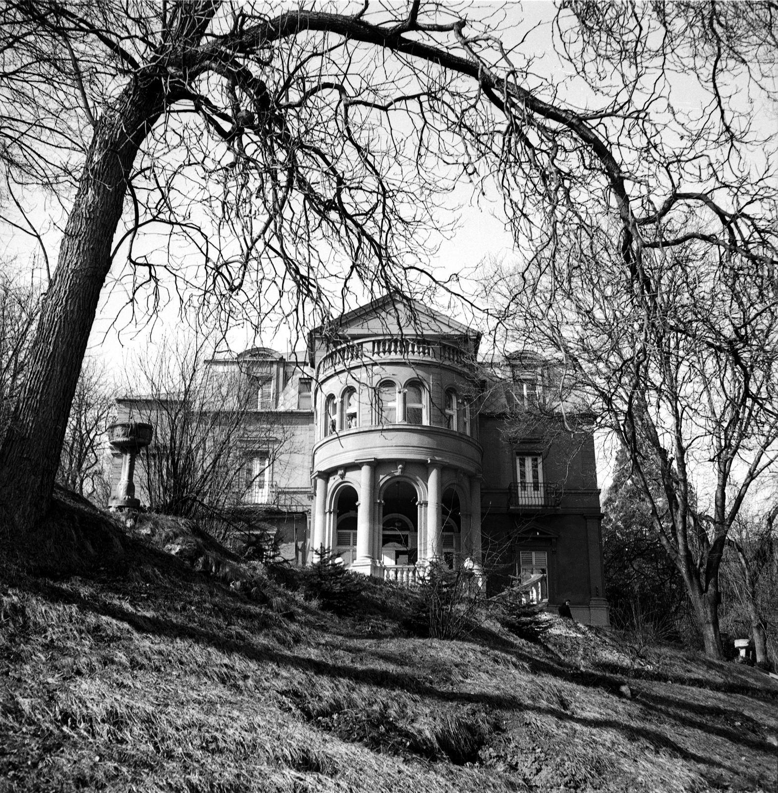 Magyarország, Budapest XII., Szilassy út 6., dr Preisich gyermekszanatórium (később az OORI Pszichoterápiás osztálya)., 1943, Glázer Attila, Budapest, képarány: négyzetes, Fortepan #117859