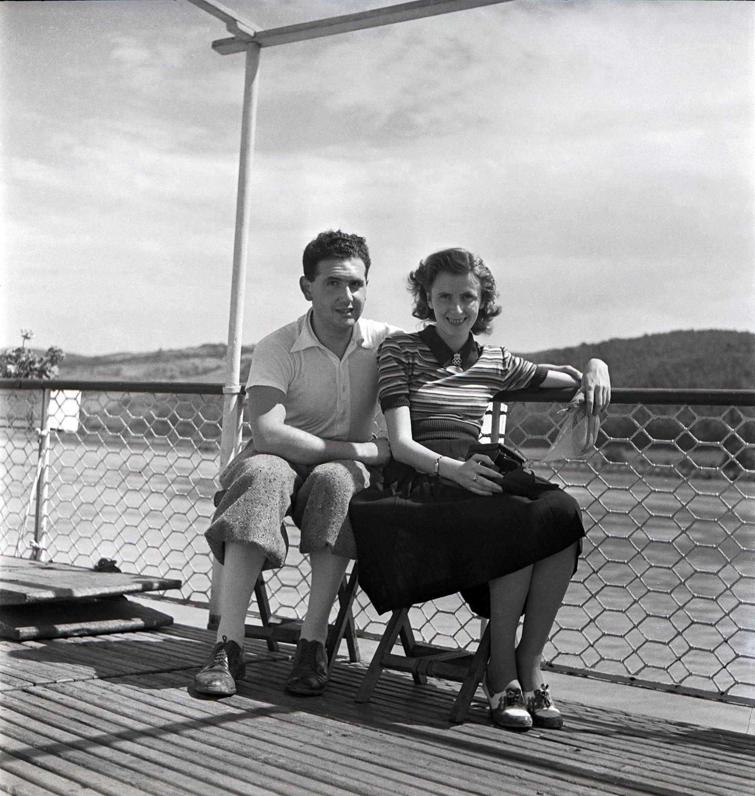 1946, Glázer Attila, gentleman, lady, smile, sitting, ship, Fortepan #117885
