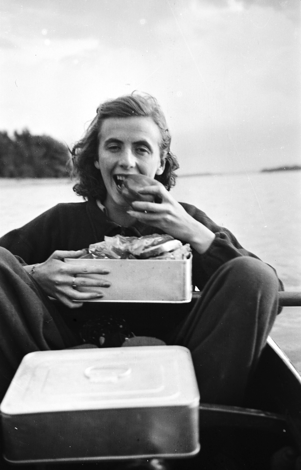 1946, Glázer Attila, boat, lady, sandwich, alloy, box, Fortepan #117953