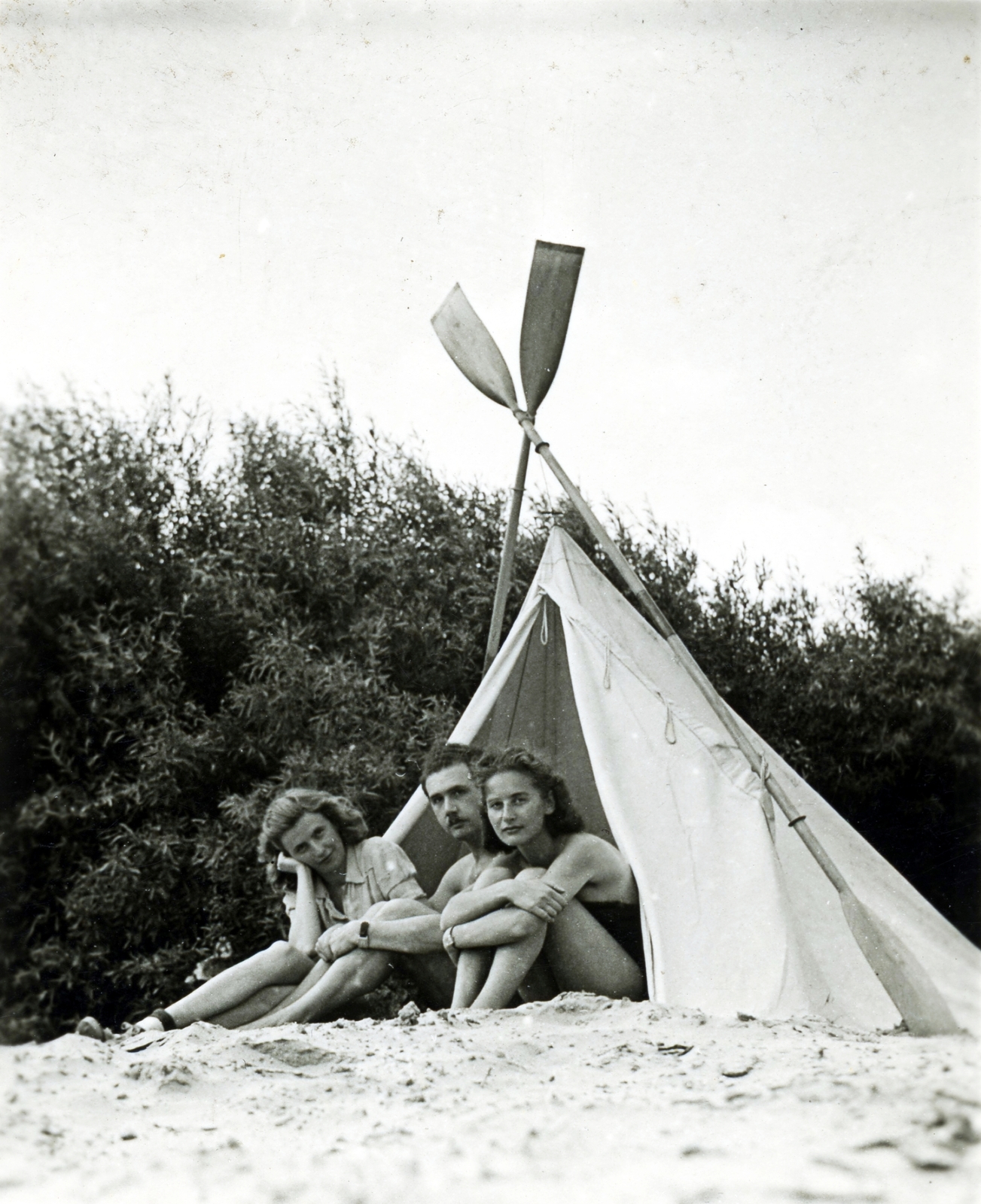 1943, Glázer Attila, sátor, evező, hárman, Fortepan #117996