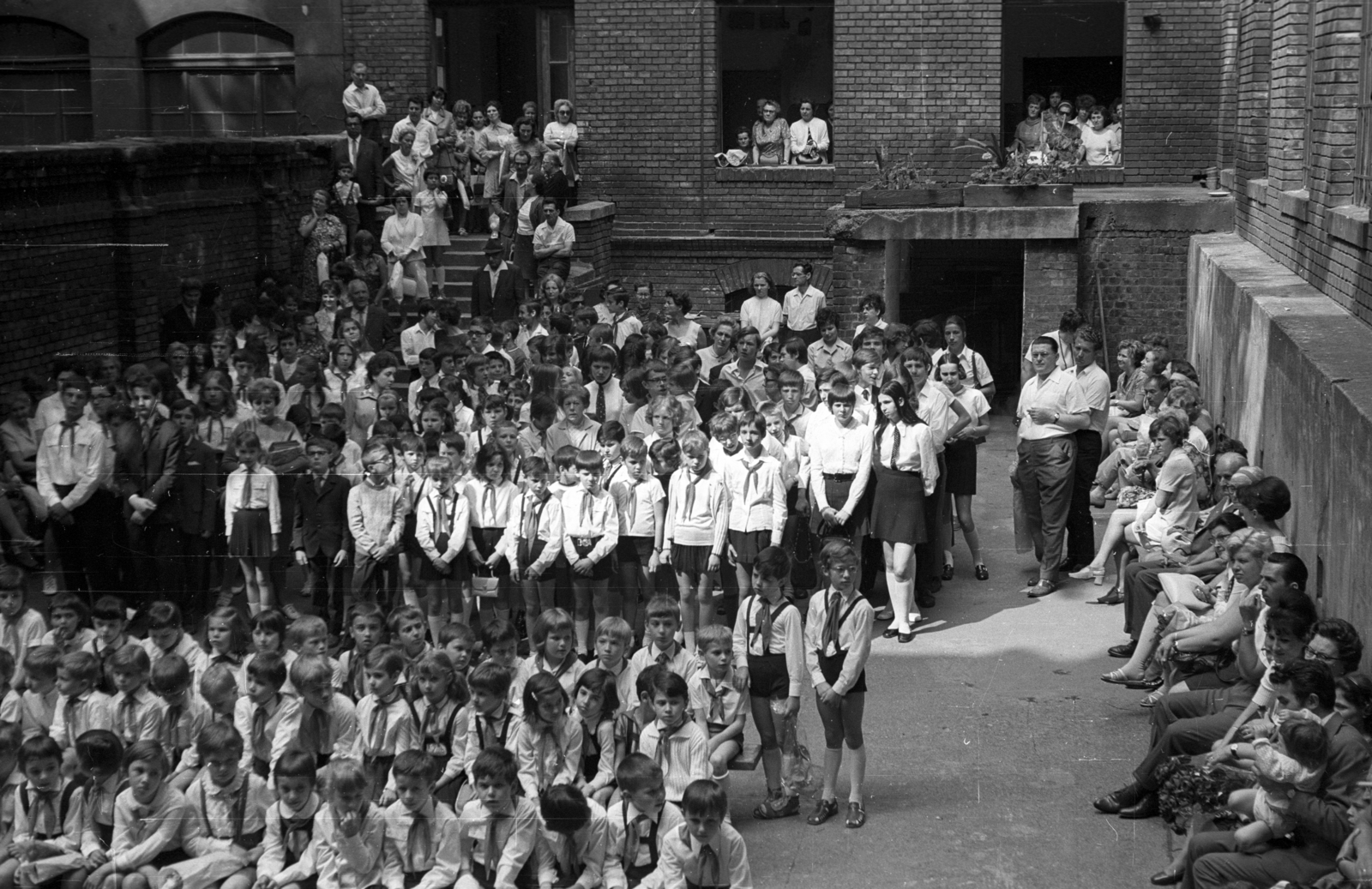 Hungary, Budapest IX., Lónyay (Szamuely) utca 4/c-8., Általános Iskola (később Szent-Györgyi Albert Általános Iskola és Gimnázium)., 1964, Fortepan/Album013, Budapest, Fortepan #118199