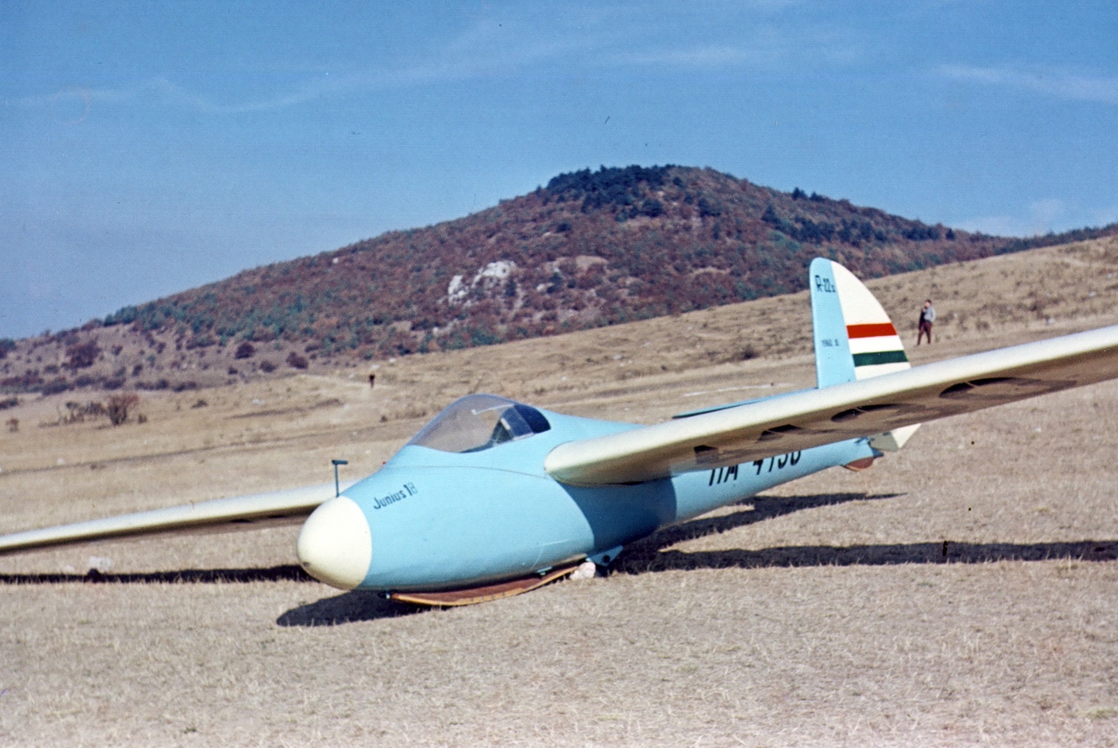Hungary, Hármashatárhegy Airport, Budapest II., Rubik R-22S Június 18 típusú vitorlázó repülőgép., 1960, Mészáros Zoltán, colorful, sailplane, Budapest, Fortepan #118236