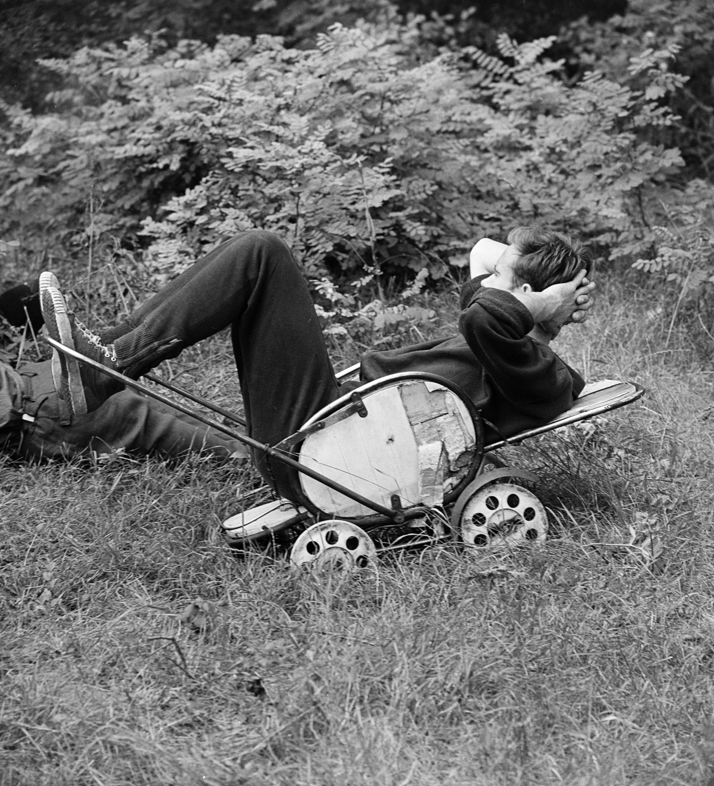 1971, MHSZ, jesting, hands behind the head, baby carriage, Fortepan #118395