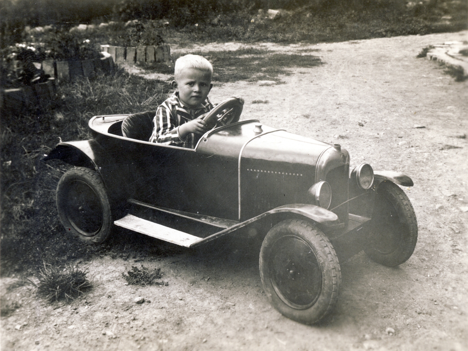 1935, Téglás Zsolt, striped dress, pedal car, Fortepan #118659