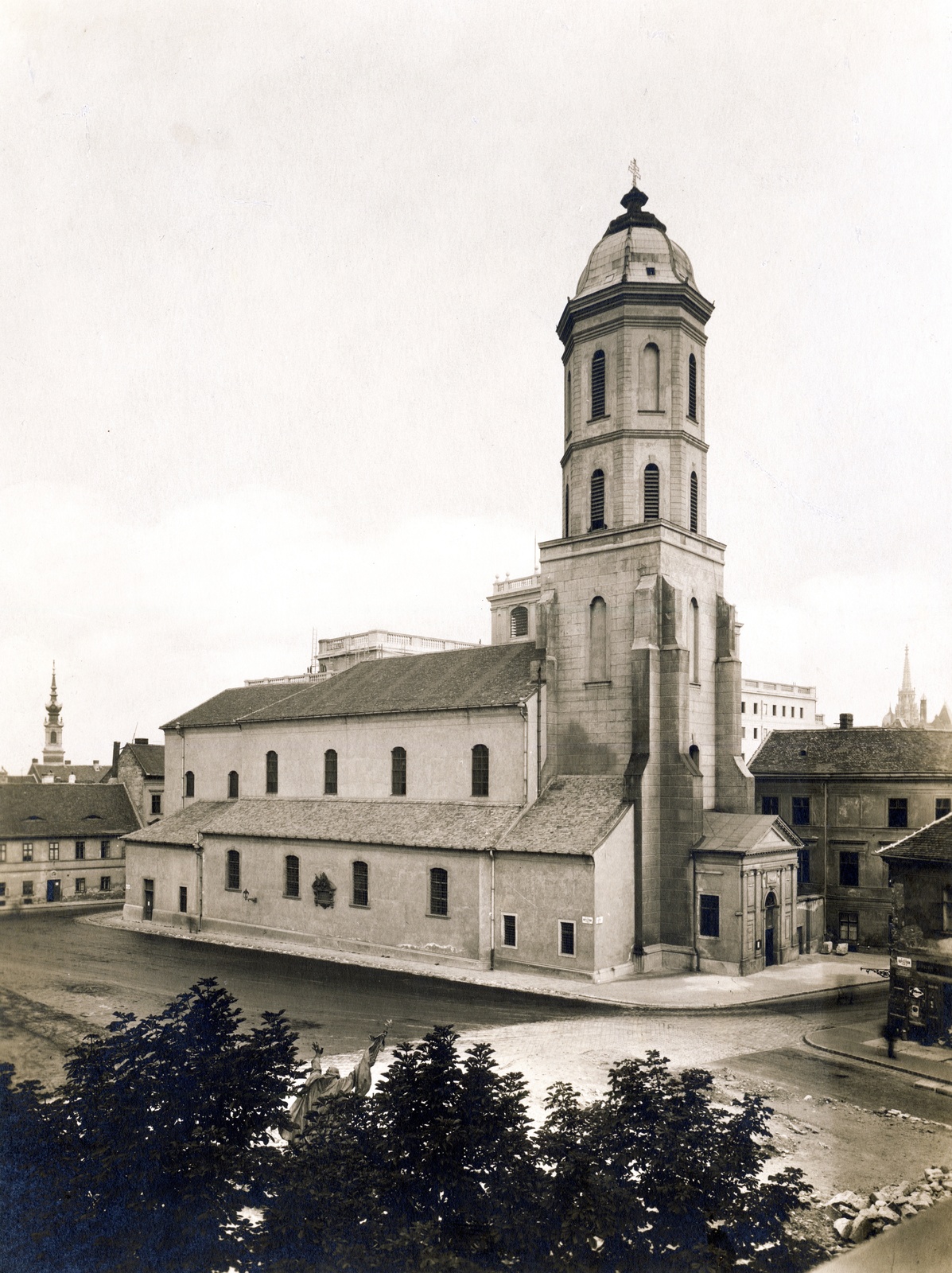 Magyarország, budai Vár, Budapest I., Kapisztrán tér, Mária Magdolna-templom., 1931, Uj Nemzedék napilap, Budapest, Fortepan #118767