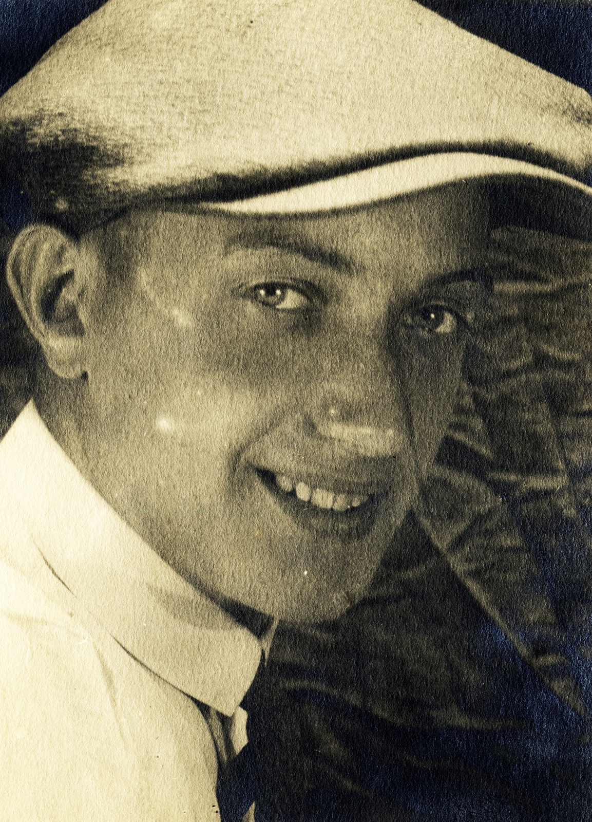Hungary, Pálházy Gyula operatőr, fényképész., 1933, Uj Nemzedék napilap, portrait, smile, Fortepan #118769