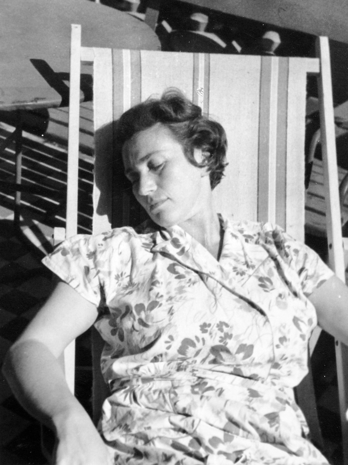 Hungary, Budapest II., Lotz Károly utca 18., 1955, Gádoros Lajos, sunbathe, Budapest, Fortepan #11887