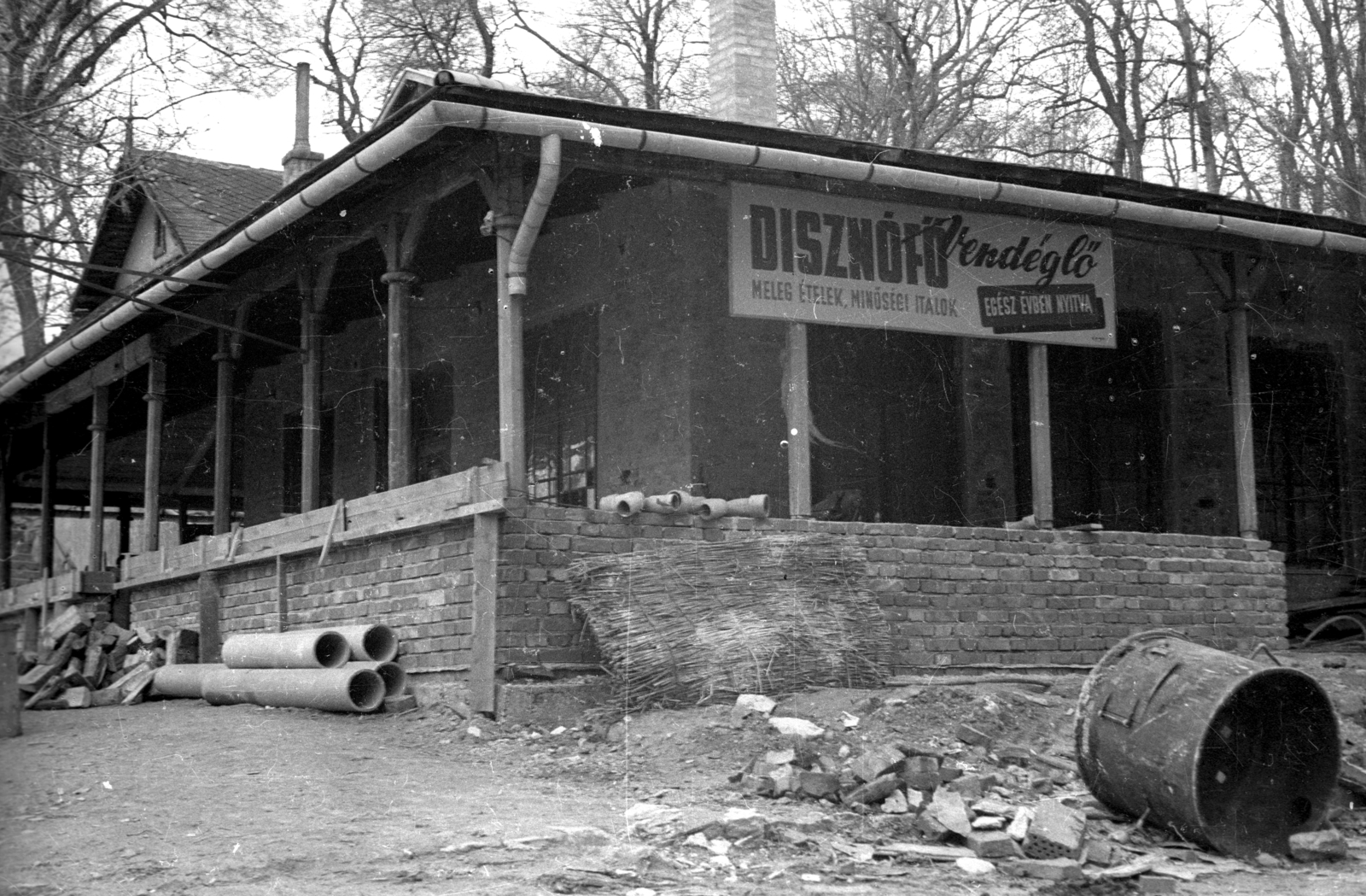 Magyarország, Budapest XII., Szilassy út 18., Disznófő vendéglő., 1957, FSZEK Budapest Gyűjtemény / Sándor György, Sándor György, vendéglő, Budapest, Fortepan #119029