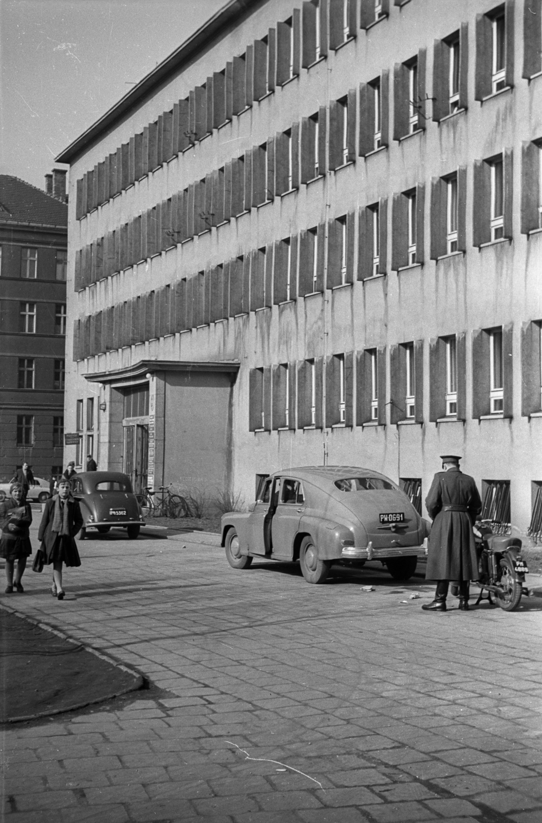 Lengyelország, Poznań, ulica Libelta 16-20., Városháza., 1962, Bogdan Celichowski, Fortepan #119290