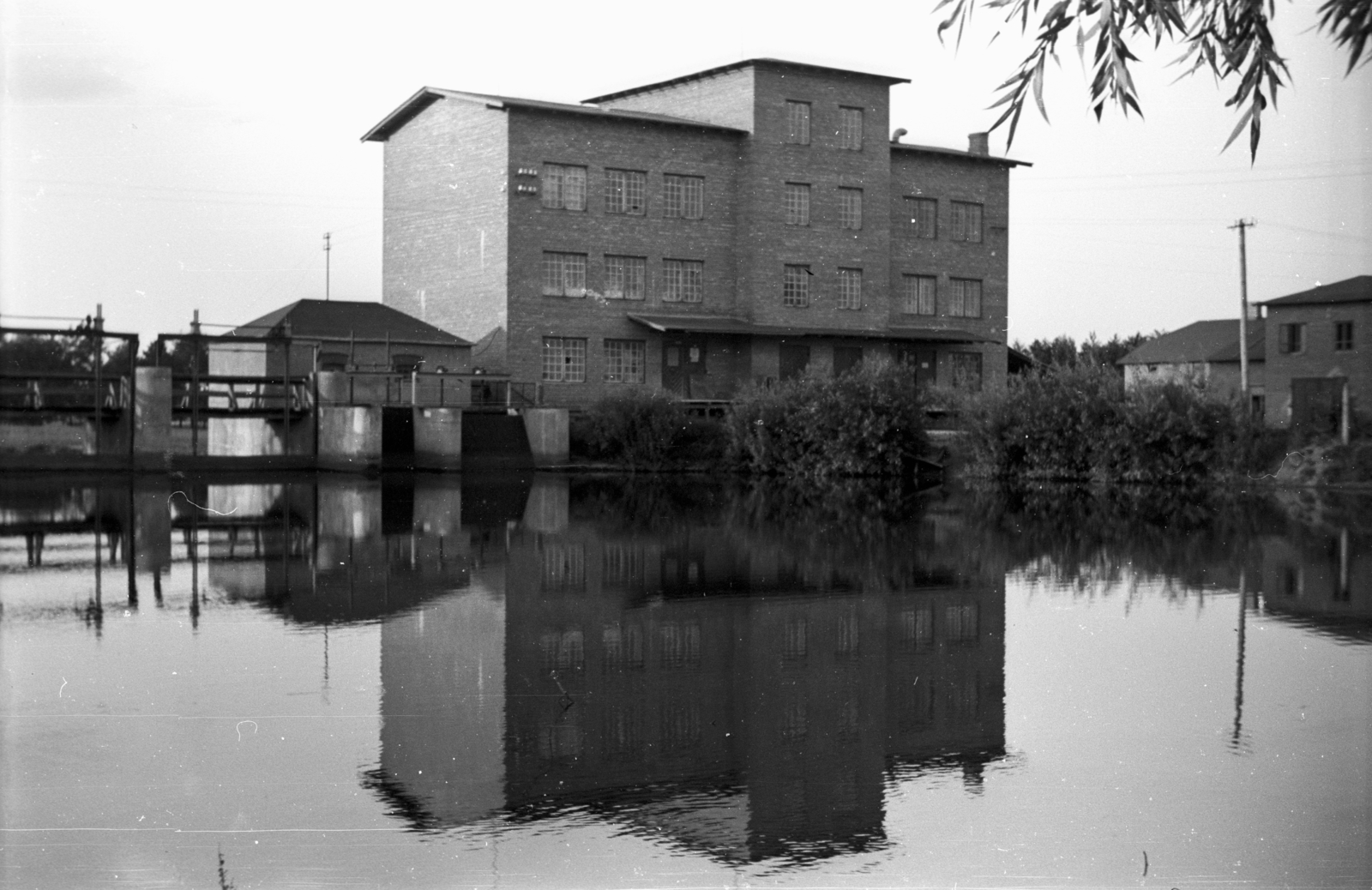 Poland, Kamion, duzzasztógát a Rawka folyón., 1943, Bogdan Celichowski, Fortepan #119302