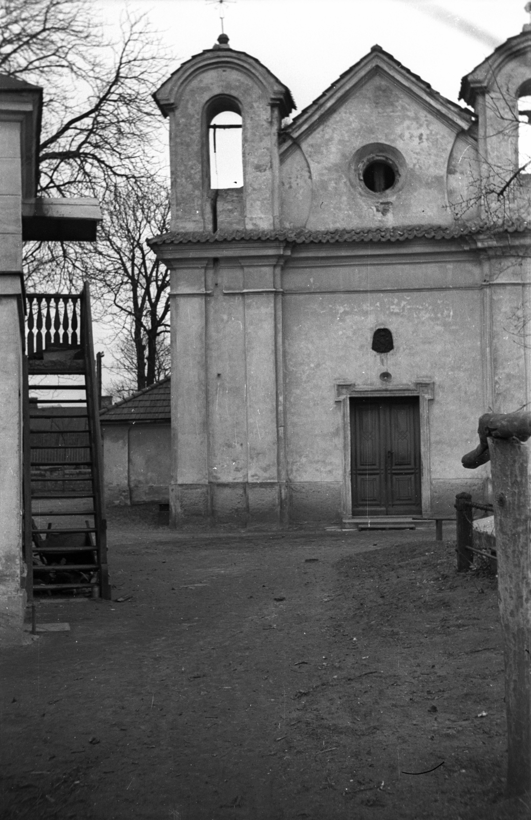 Lengyelország, Skierniewice, ulica świętego Stanisława, Szent Rókus temető (Cmentarz Św. Rocha), Szent Szaniszló-templom (Kościół św. Stanisława)., 1943, Bogdan Celichowski, templom, Fortepan #119502