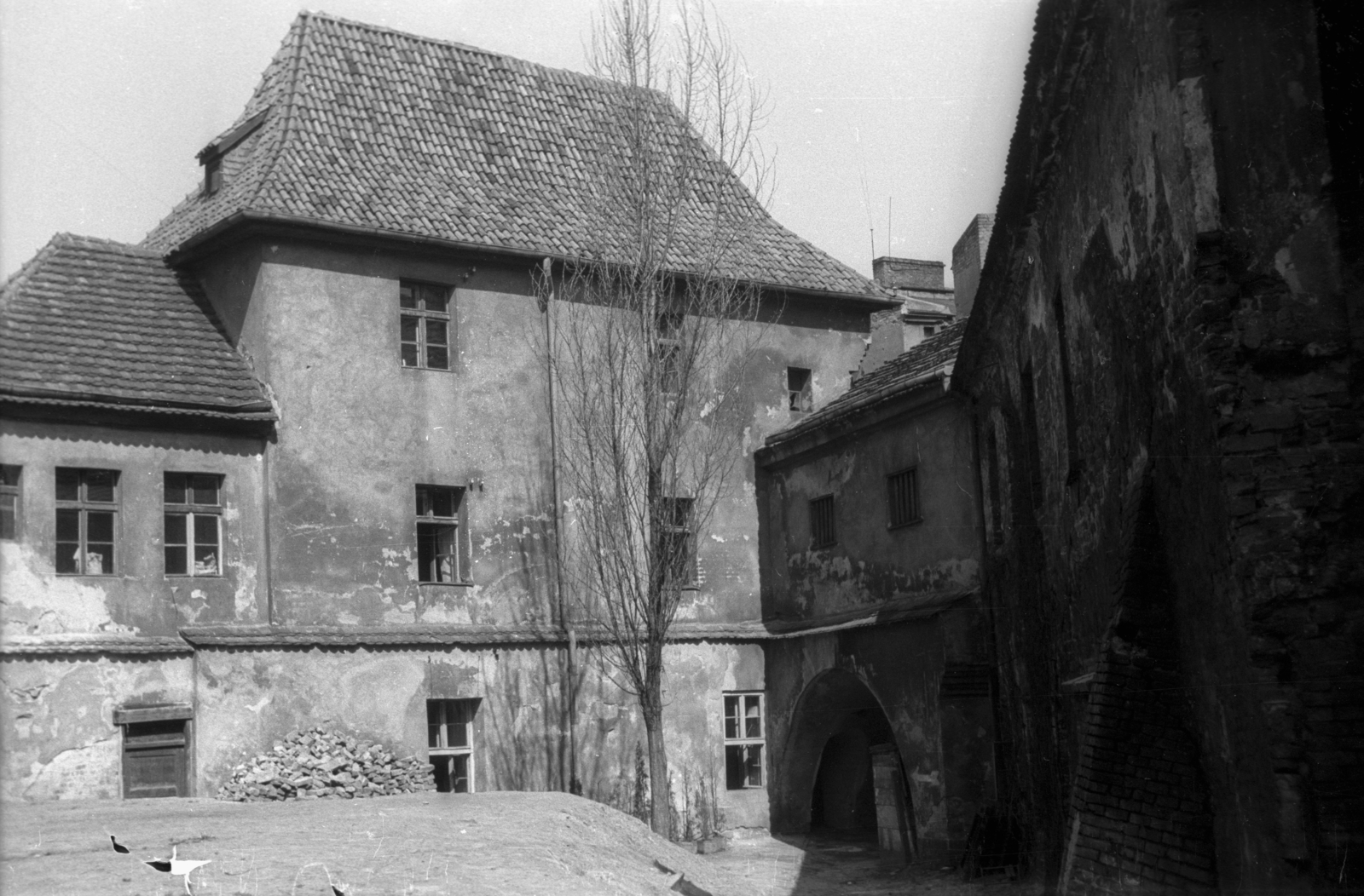 Lengyelország, Poznań, Katarzynek bástya a Szalézi kolostor udvara felől., 1947, Bogdan Celichowski, műemlék, Fortepan #119751