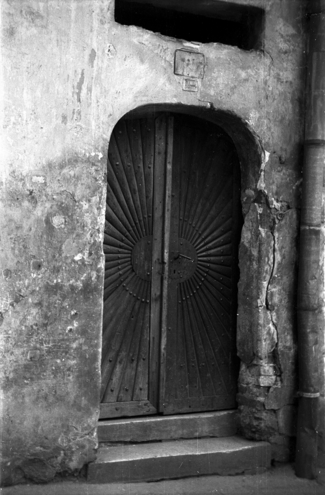 Poland, Przemyśl, ulica Adama Asnyka 2., 1947, Bogdan Celichowski, gate, door, Fortepan #119813