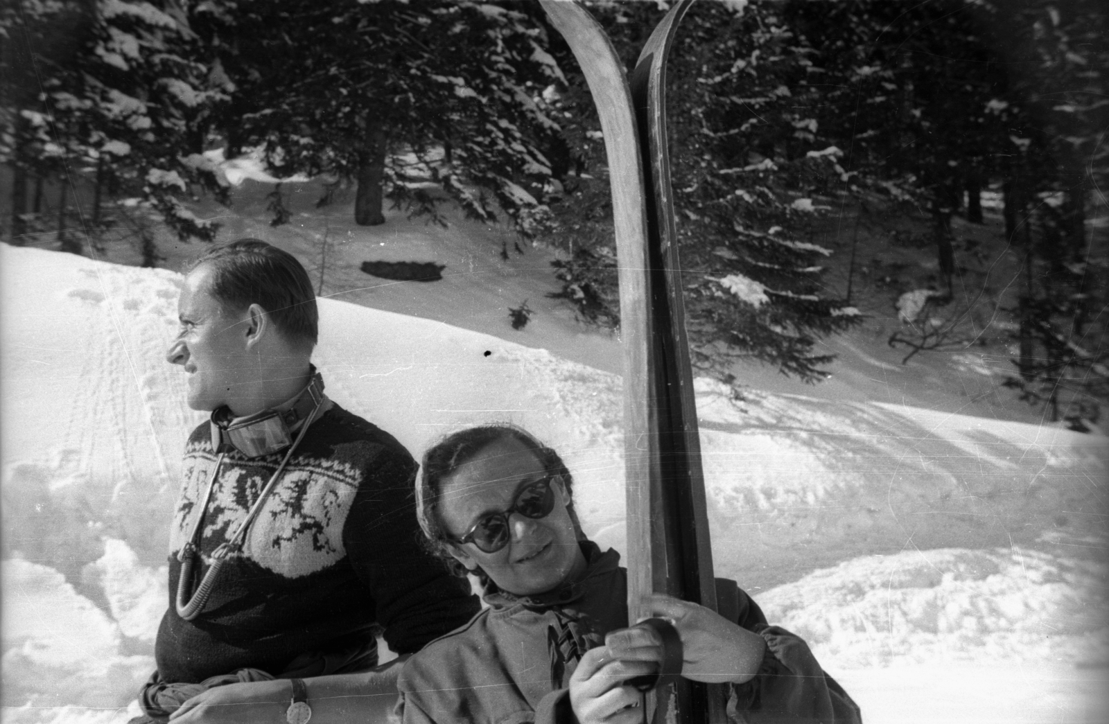 Poland, 1947, Bogdan Celichowski, winter, snow, shades, Fortepan #119940