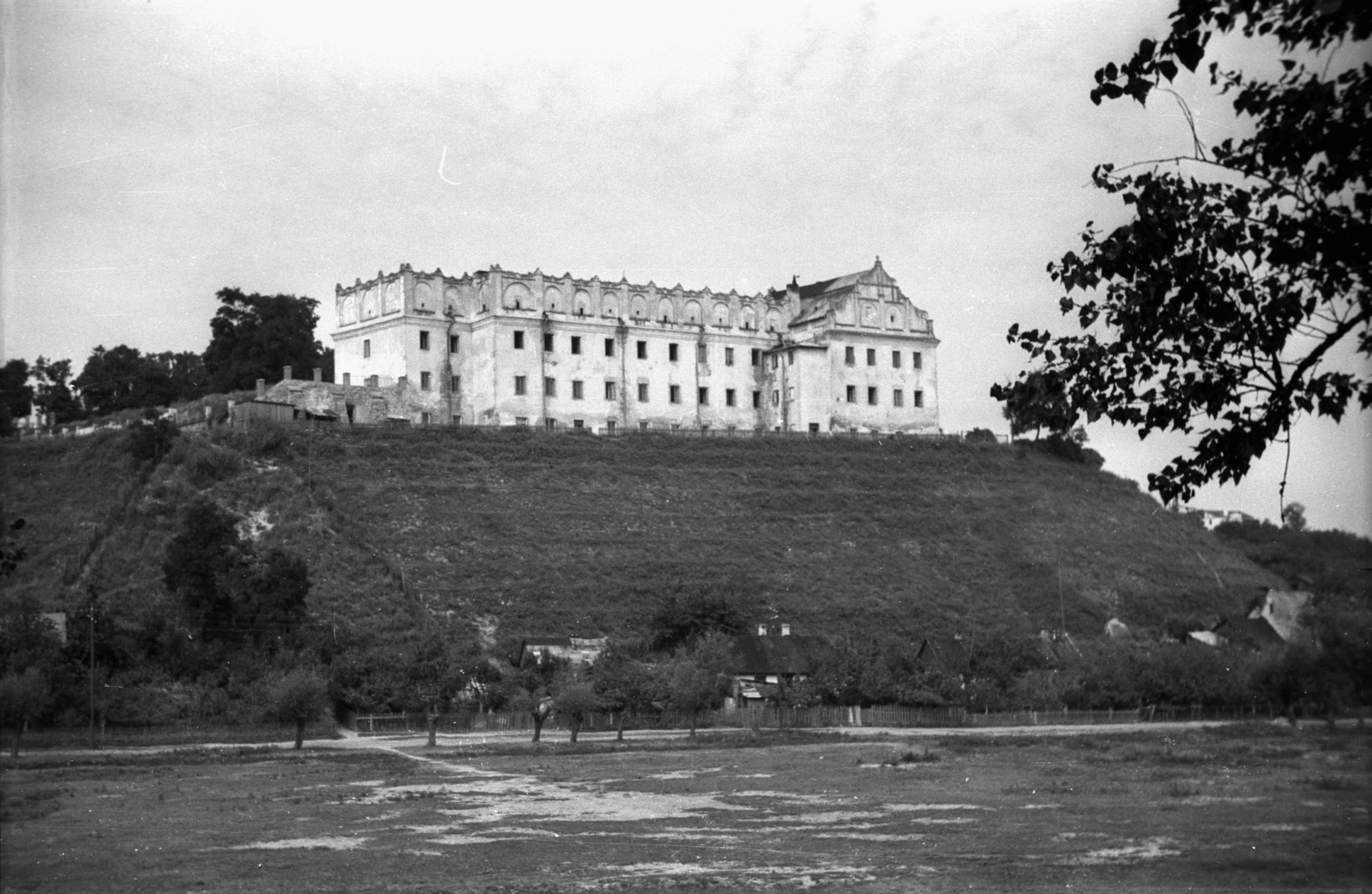 Lengyelország, Sandomierz, az egykori jezsuita kollégium épülete, ma Collégium Gostomianum., 1956, Bogdan Celichowski, gimnázium, reneszánsz, jezsuita, Michał Hintz-terv, Fortepan #119945