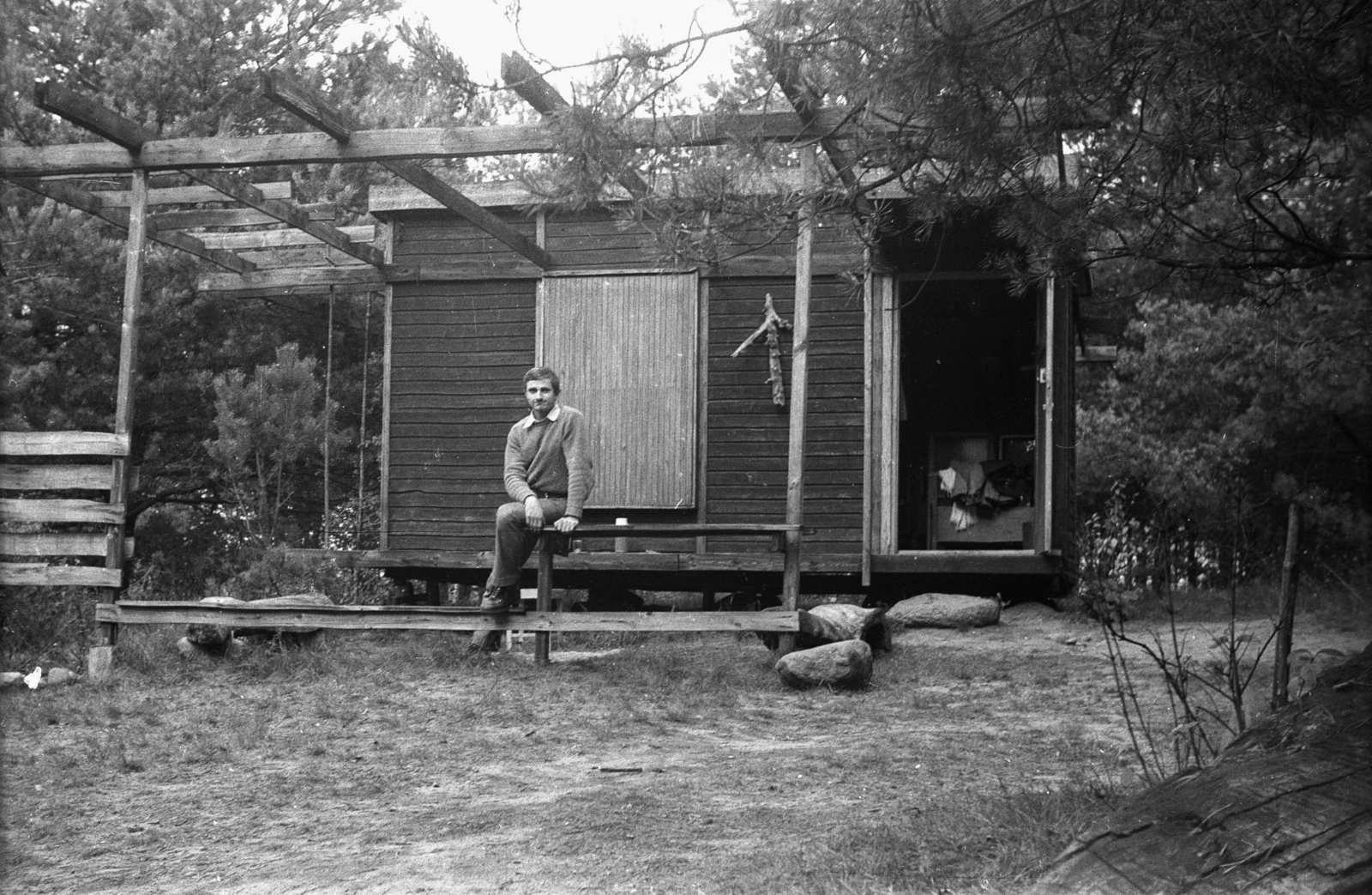 Poland, Promno, 1976, Bogdan Celichowski, garden, building, hovel, Fortepan #119984