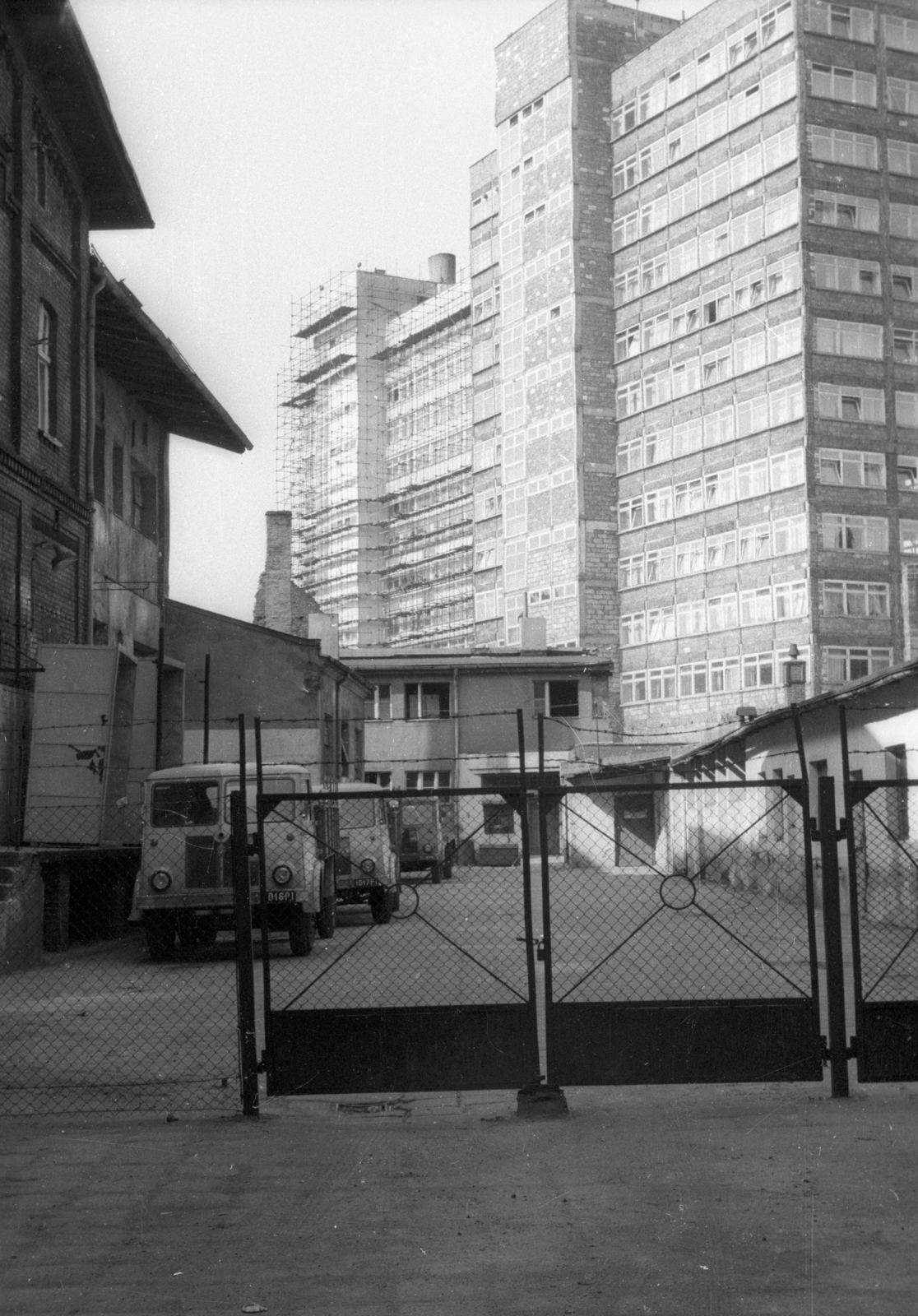 Poland, Poznań, szemben az ulica Piekary magasházai., 1978, Bogdan Celichowski, Fortepan #120068
