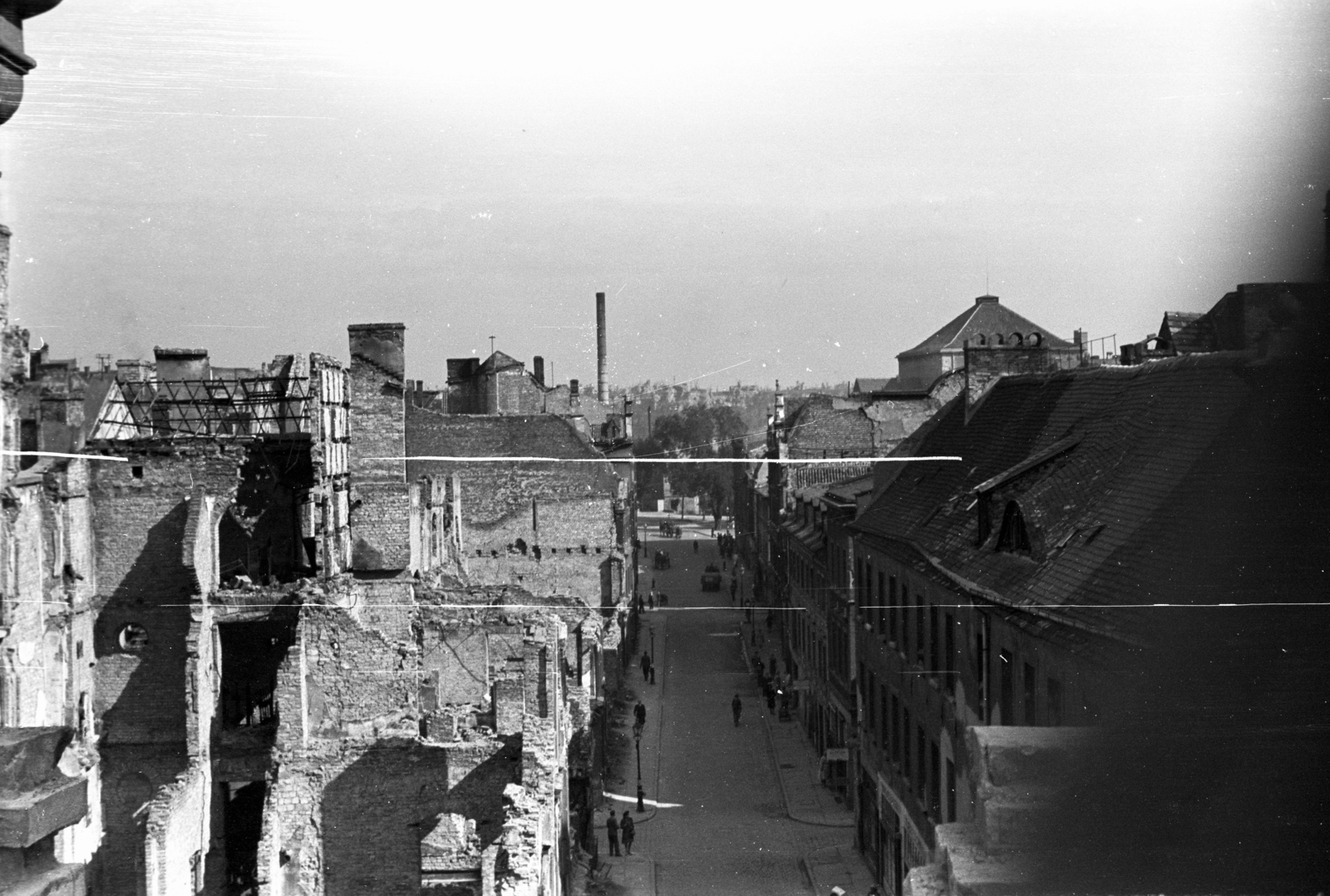 Poland, Poznań, kilátás a Városháza tornyából ulica Wroniecka-ra., 1946, Bogdan Celichowski, synagogue, view, judaism, damaged building, street view, Fortepan #120185