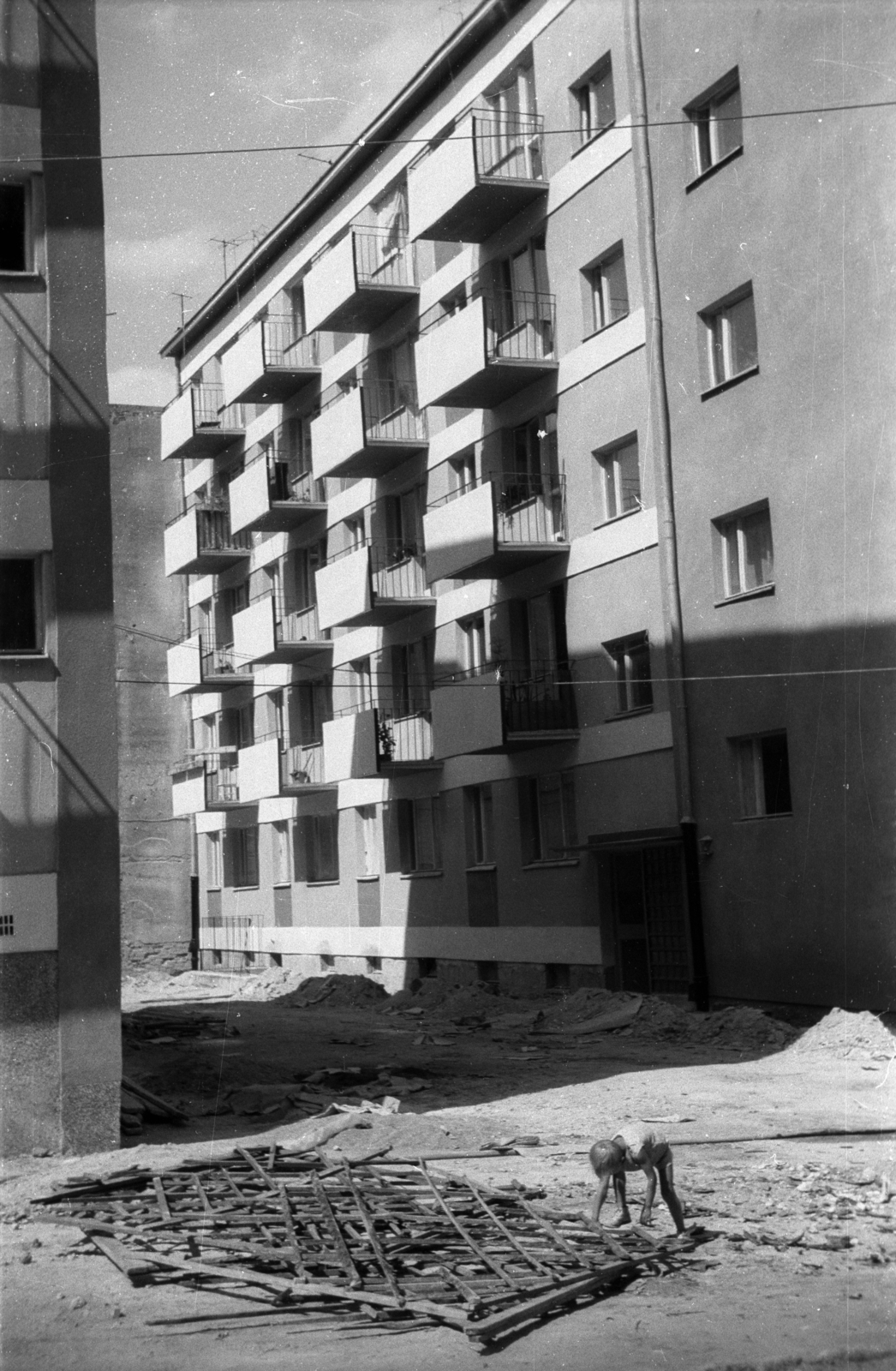 Lengyelország, Poznań, ulica Mączna, szemben az ulica Jeżycka 3-5. hátsó frontja., 1970, Bogdan Celichowski, Fortepan #120250