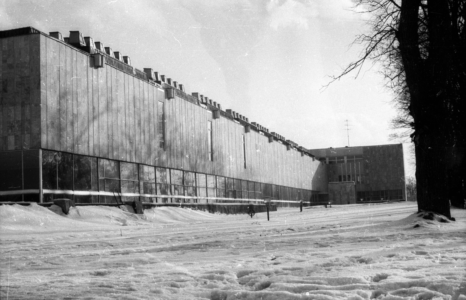 Poland, Gniezno, ulica Kostrzewskiego 1., Történeti Múzeum (Muzeum Początków Państwa Polskiego)., 1976, Bogdan Celichowski, Fortepan #120254