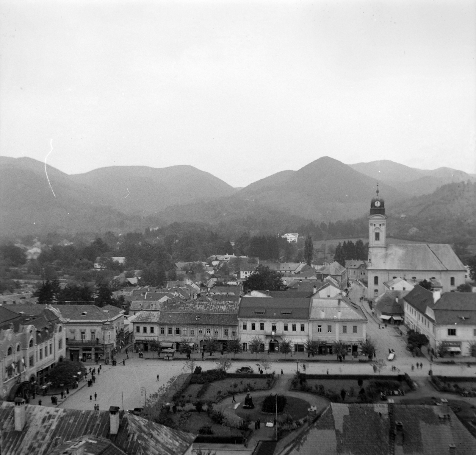 Romania,Transylvania, Baia Mare, Rákóczi tér (Piaţa Libertăţii) a Szent István-toronyból nézve, szemben a református templom, 1940, Dienes Balázs, Fortepan #120283