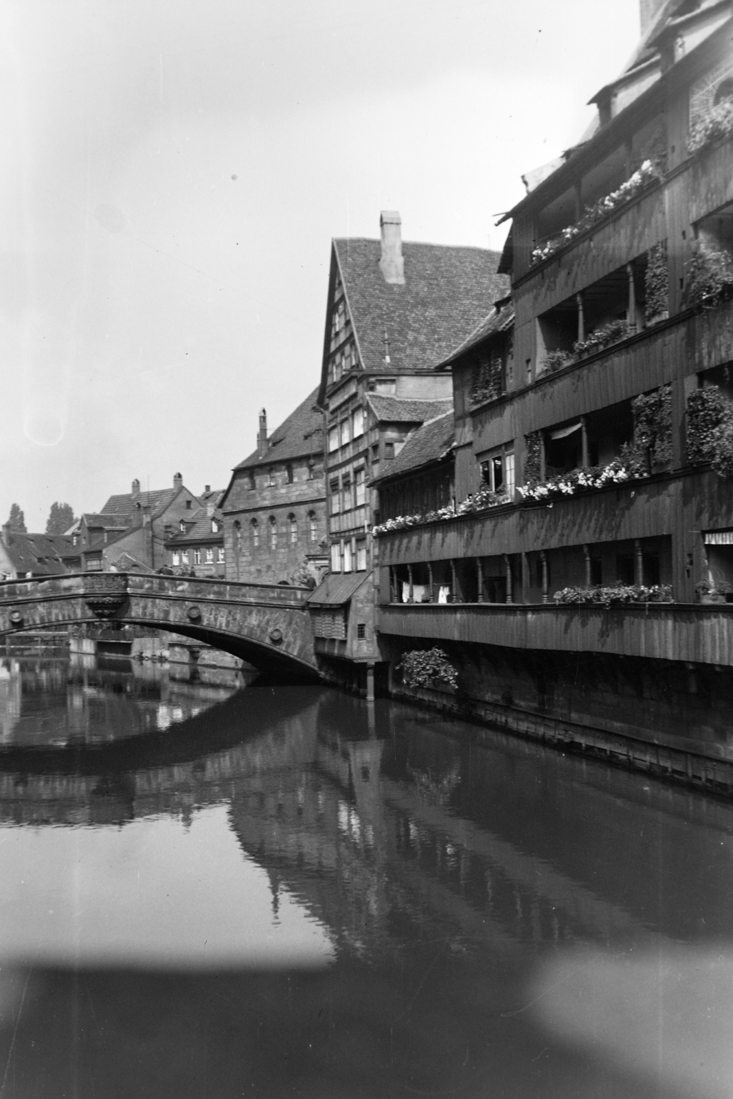 Germany, Nuremberg, Pegnitz-folyó, kilátás a Museumsbrücke felől a Fleischbrücke felé., 1938, Dienes Balázs, Fortepan #120326
