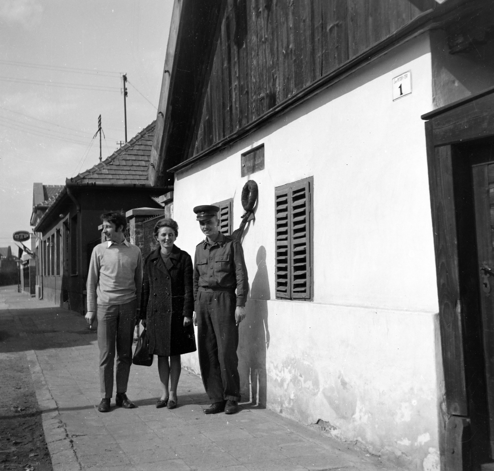 Hungary, Kiskőrös, Petőfi Sándor tér 1., Petőfi Sándor szülőháza., 1969, Dienes Balázs, memorial, Fortepan #120341