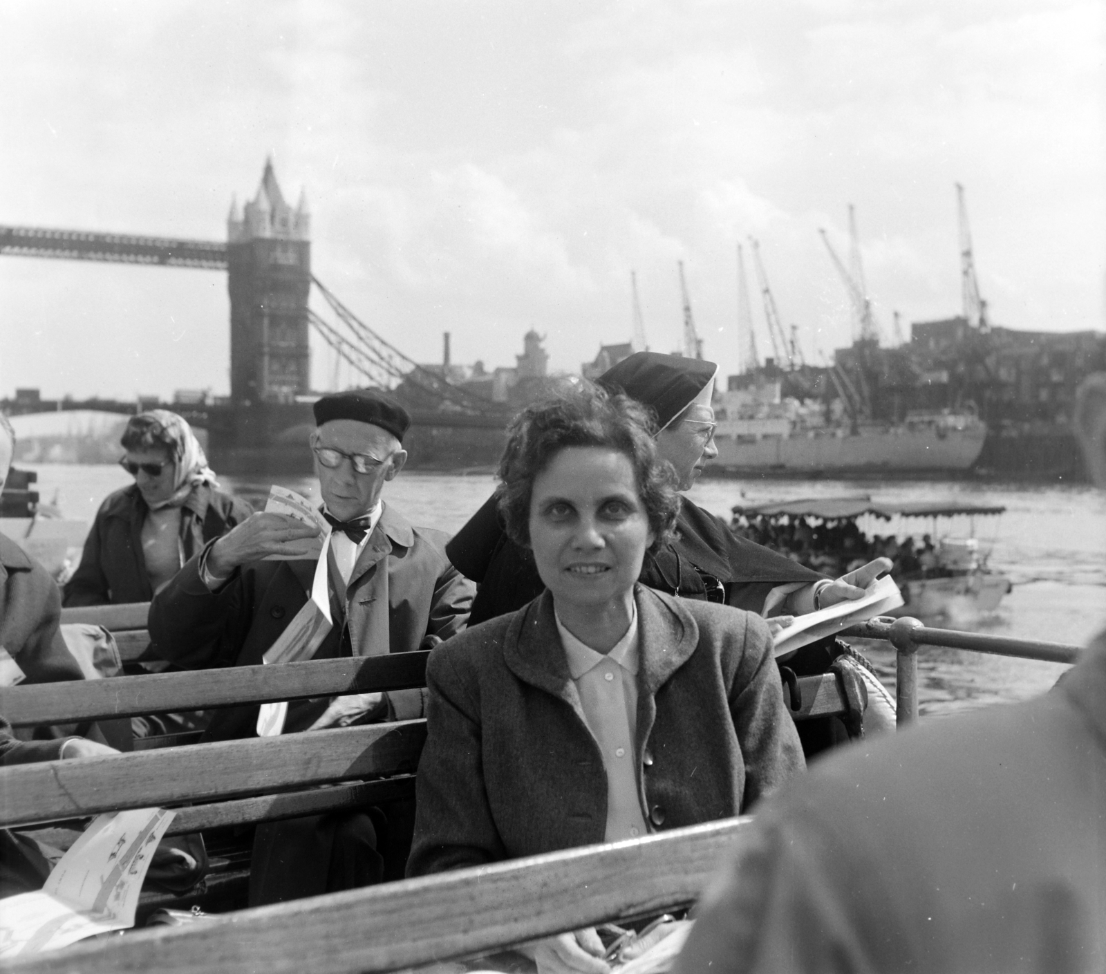 United Kingdom, London, Temze folyó a Tower híddal., 1963, Dienes Balázs, Fortepan #120345