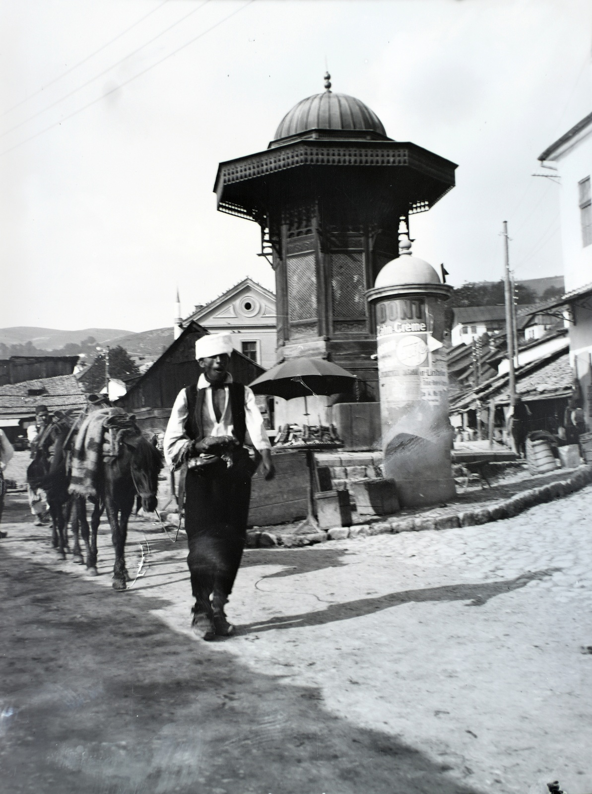 Bosnia and Herzegovina, Sarajevo, Bascarsija, középen a Sebilj kút., 1915, Hanser Mária, Fortepan #120429