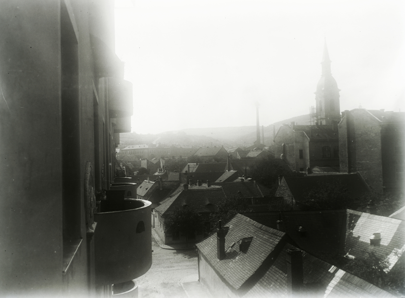 Hungary, Budapest II., kilátás Sajka utca 2/b-ből az Újlaki templom felé, előtérben a Lajos utca kereszteződése., 1912, Hanser Mária, street view, cityscape, roof, Budapest, Fortepan #120460