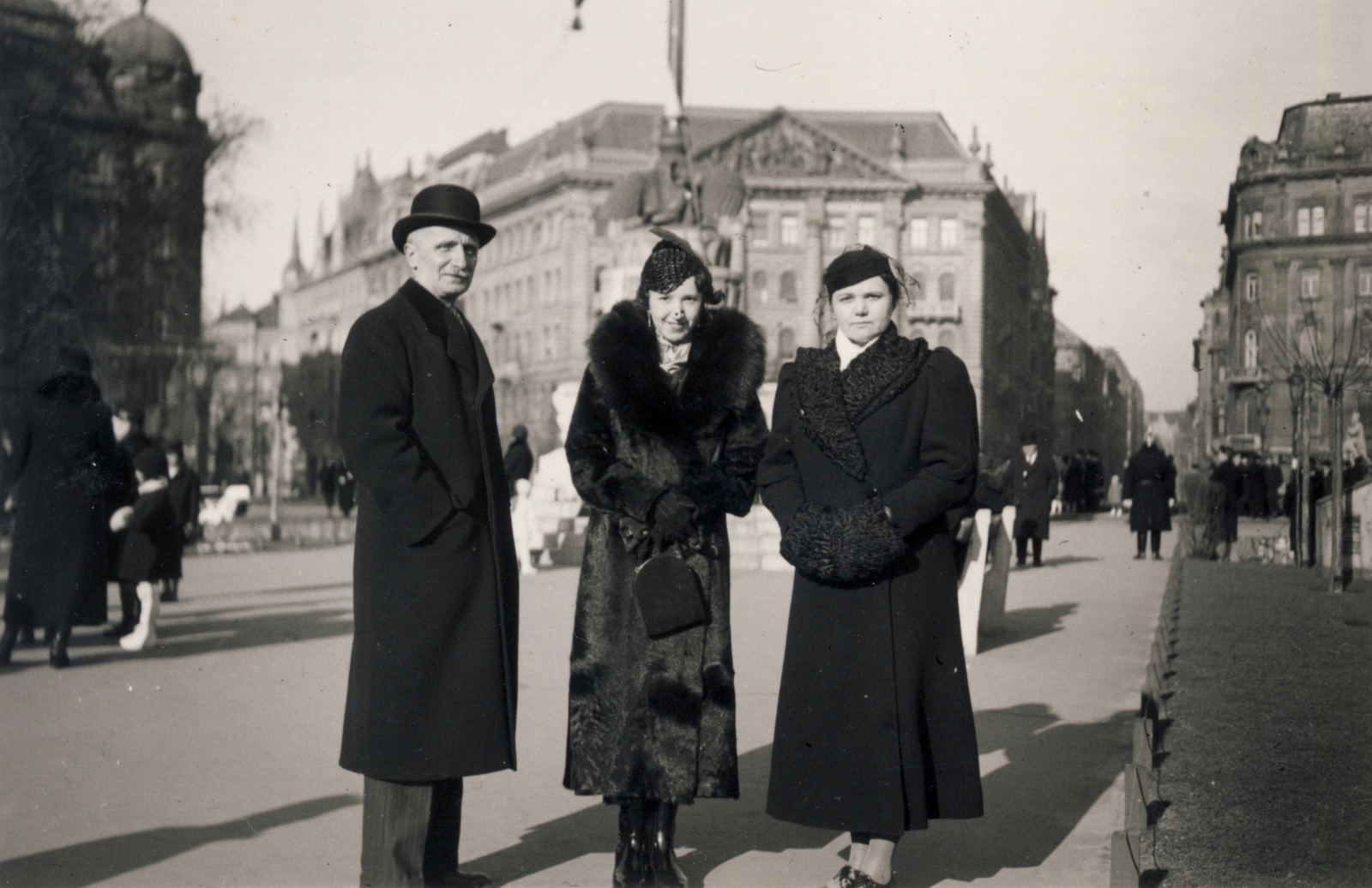 Hungary, Budapest V., Szabadság tér, háttérben balra a Vécsey utca, jobbra a Honvéd utca., 1939, Hanser Mária, Budapest, Fortepan #120566