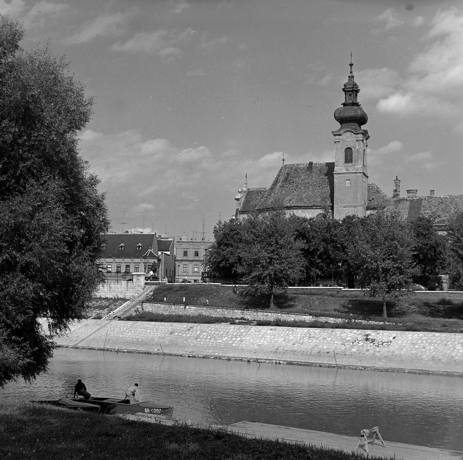 Magyarország, Győr, Radó-sziget, szemben a Karmelita templom., 1963, Inkey Tibor, Fortepan #120872