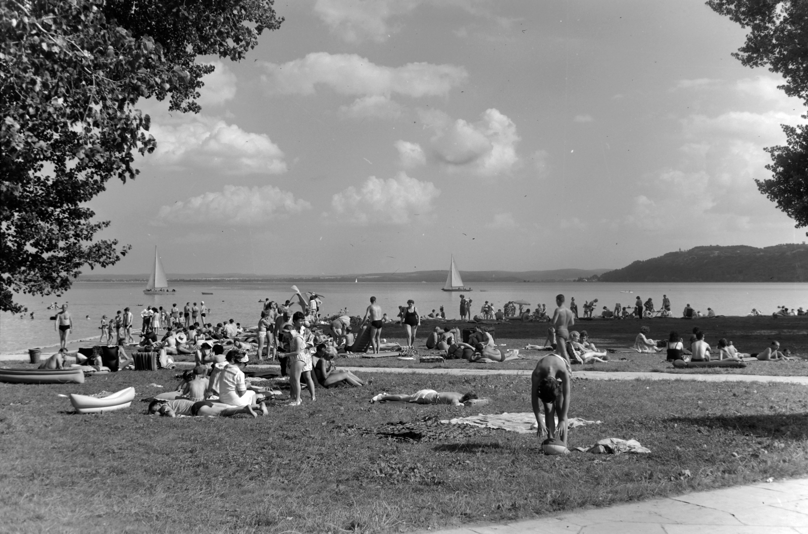 Hungary, Balatonfüred, a kemping strandja., 1969, Inkey Tibor, beach, Lake Balaton, Fortepan #120884
