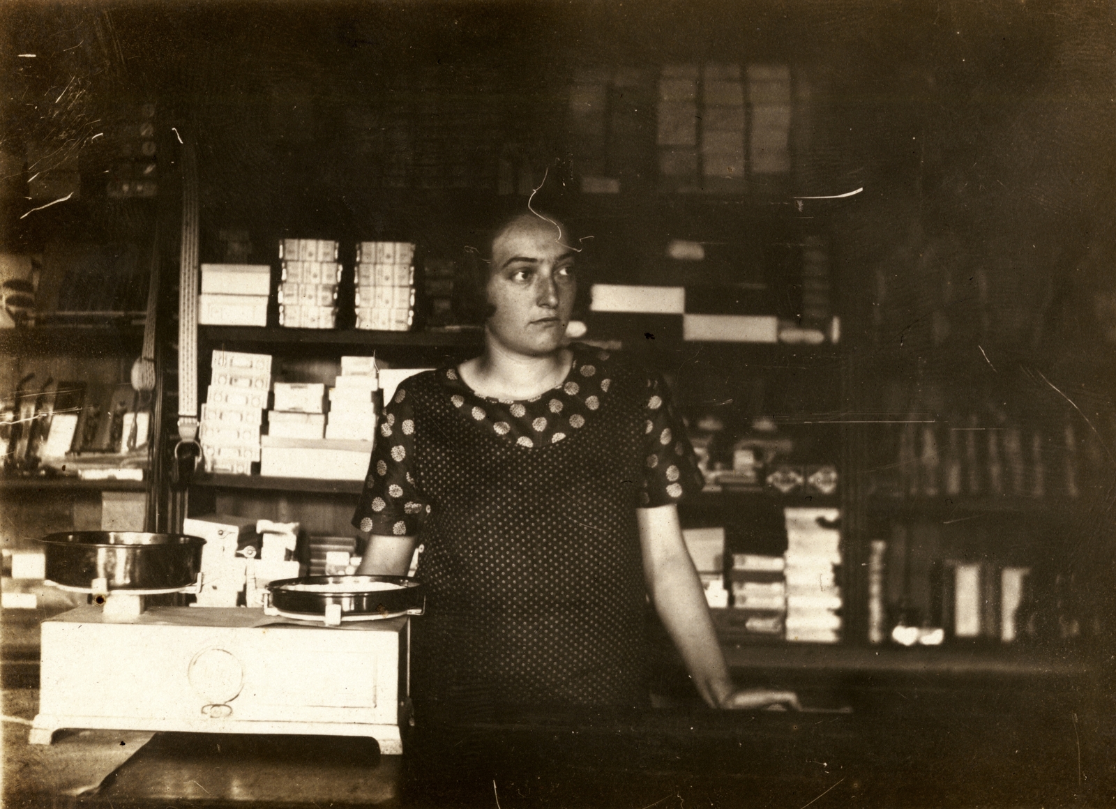 Hungary, Előszállás, Jankovits Ignác vegyesboltja., 1934, Jankovich Emma, trading, vendor, shop interior, Fortepan #121051