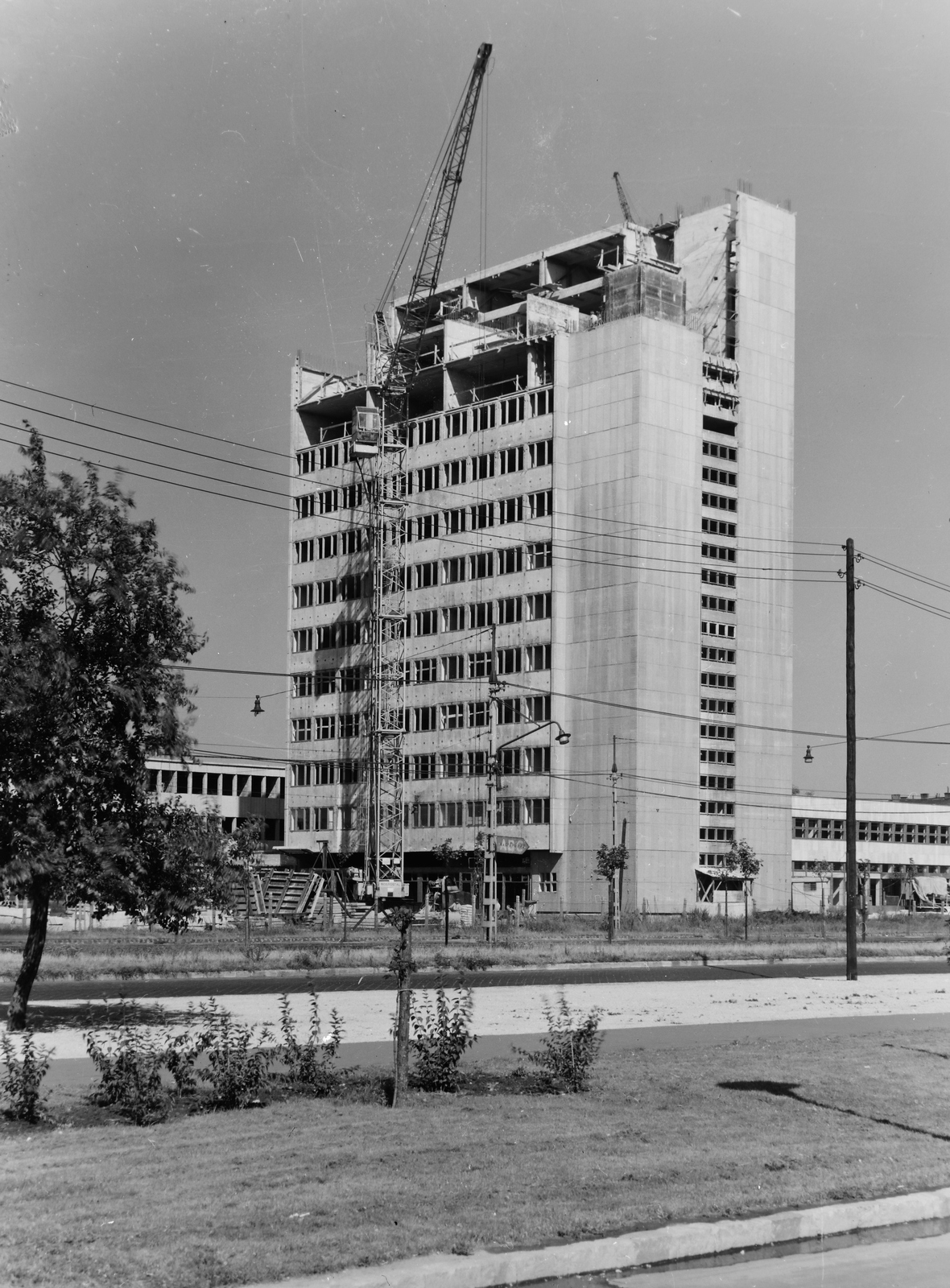 Magyarország, Budapest X., Üllői út 114-116., Postás munkásszálló (később hotel) és a 100-as posta építése., 1968, UVATERV, Budapest, Fortepan #121085