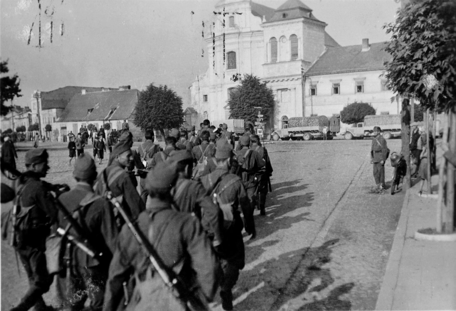 Poland, Rawa Mazowiecka, plac Marszalka Józefa Pilsudskiego., 1942, Zádori Ferenc, second World War, Hungarian soldier, Fortepan #121156