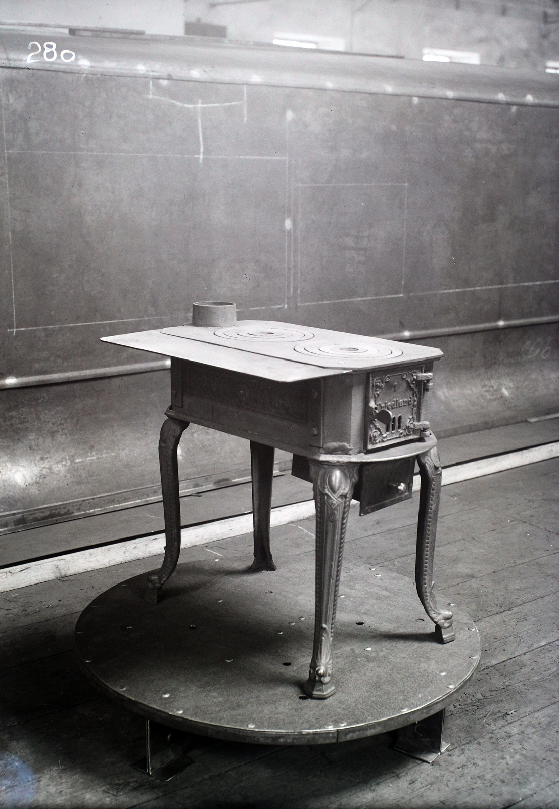 Hungary, »Friedland rendszerű tűzhely.« Leltári jelzet: MMKM TFGY 2017.2.77., 1933, Magyar Műszaki és Közlekedési Múzeum / Történeti Fényképek Gyűjteménye / Óbudai Hajógyár gyűjteménye, fireplace, Fortepan #122023