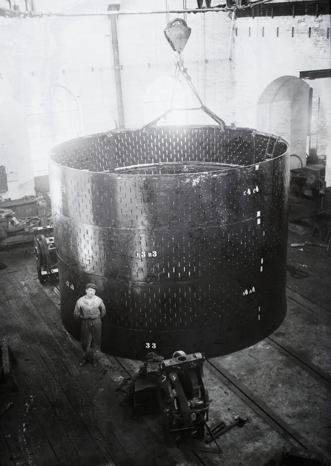 Hungary, Óbuda, Budapest III., Óbudai Hajógyár, a Székesfővárosi Elektromos Művek kelenföldi áramfejlesztő telephelye részére gyártott félkész kazán. Leltári jelzet: MMKM TFGY 2017.2.234., 1930, Magyar Műszaki és Közlekedési Múzeum / Történeti Fényképek Gyűjteménye / Óbudai Hajógyár gyűjteménye, Budapest, boiler, Fortepan #122104