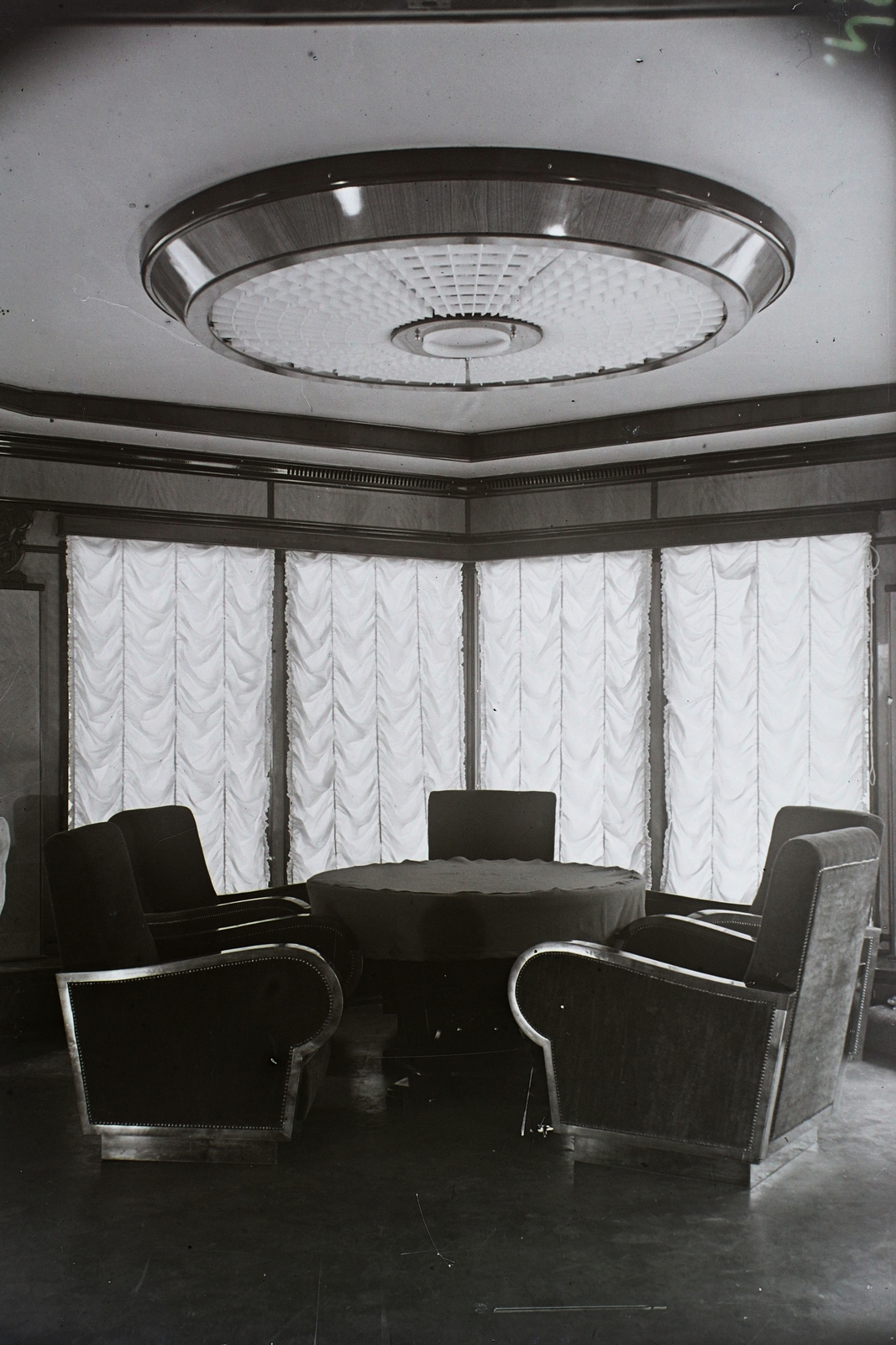 Hungary, »Valószínűleg egy 450LE-s személyszállító gőzhajó egy részlete.« Leltári jelzet: MMKM TFGY 2017.2.709., 1952, Magyar Műszaki és Közlekedési Múzeum / Történeti Fényképek Gyűjteménye / Óbudai Hajógyár gyűjteménye, cabin, steamboat, Fortepan #122354