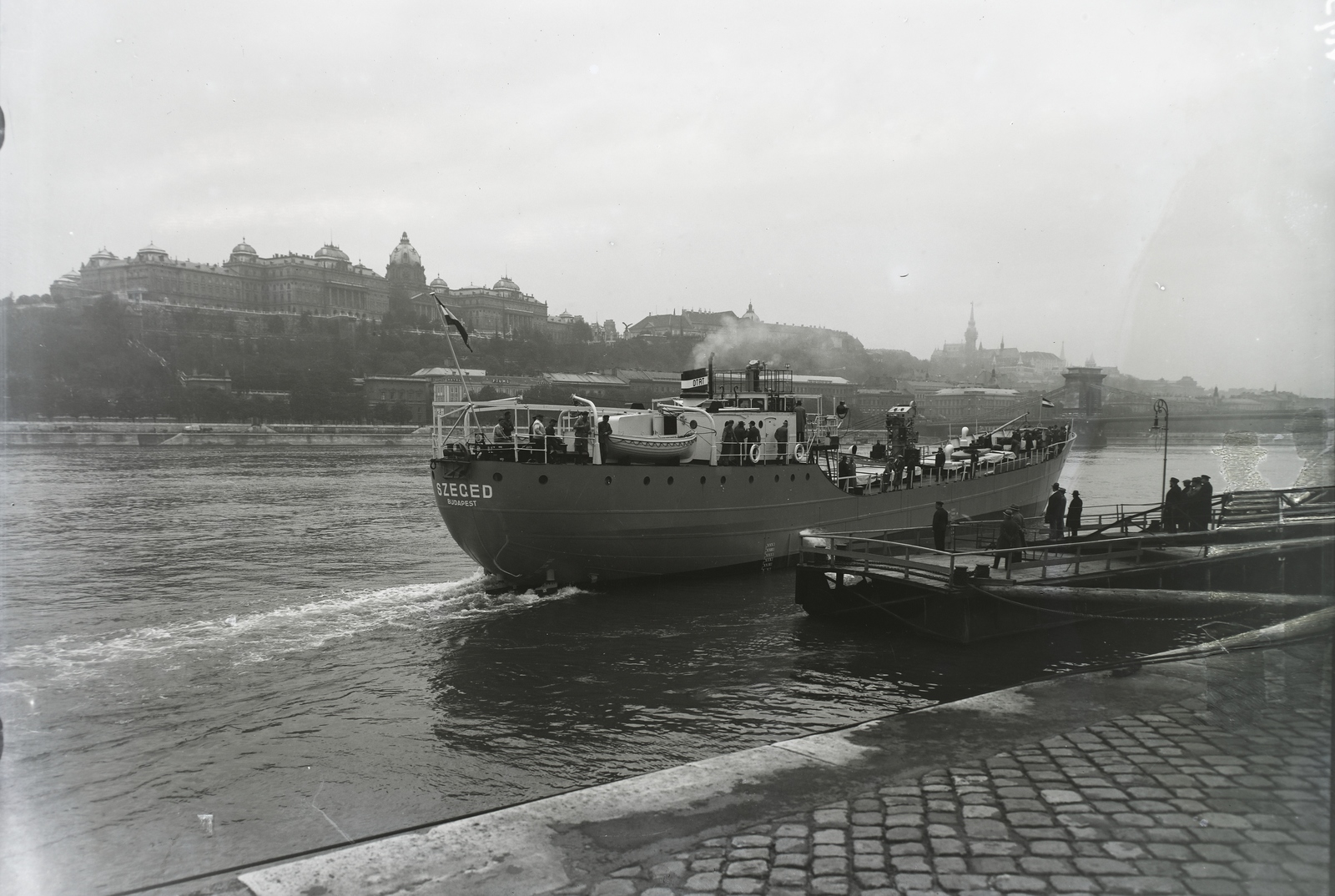 Magyarország, »DTRT SZEGED (1936) duna-tengeri áruszállító csavaros motorhajó menetben.« Leltári jelzet: MMKM TFGY 2017.1.44., 1936, Magyar Műszaki és Közlekedési Múzeum / Történeti Fényképek Gyűjteménye / Ganz gyűjtemény, Fortepan #122511