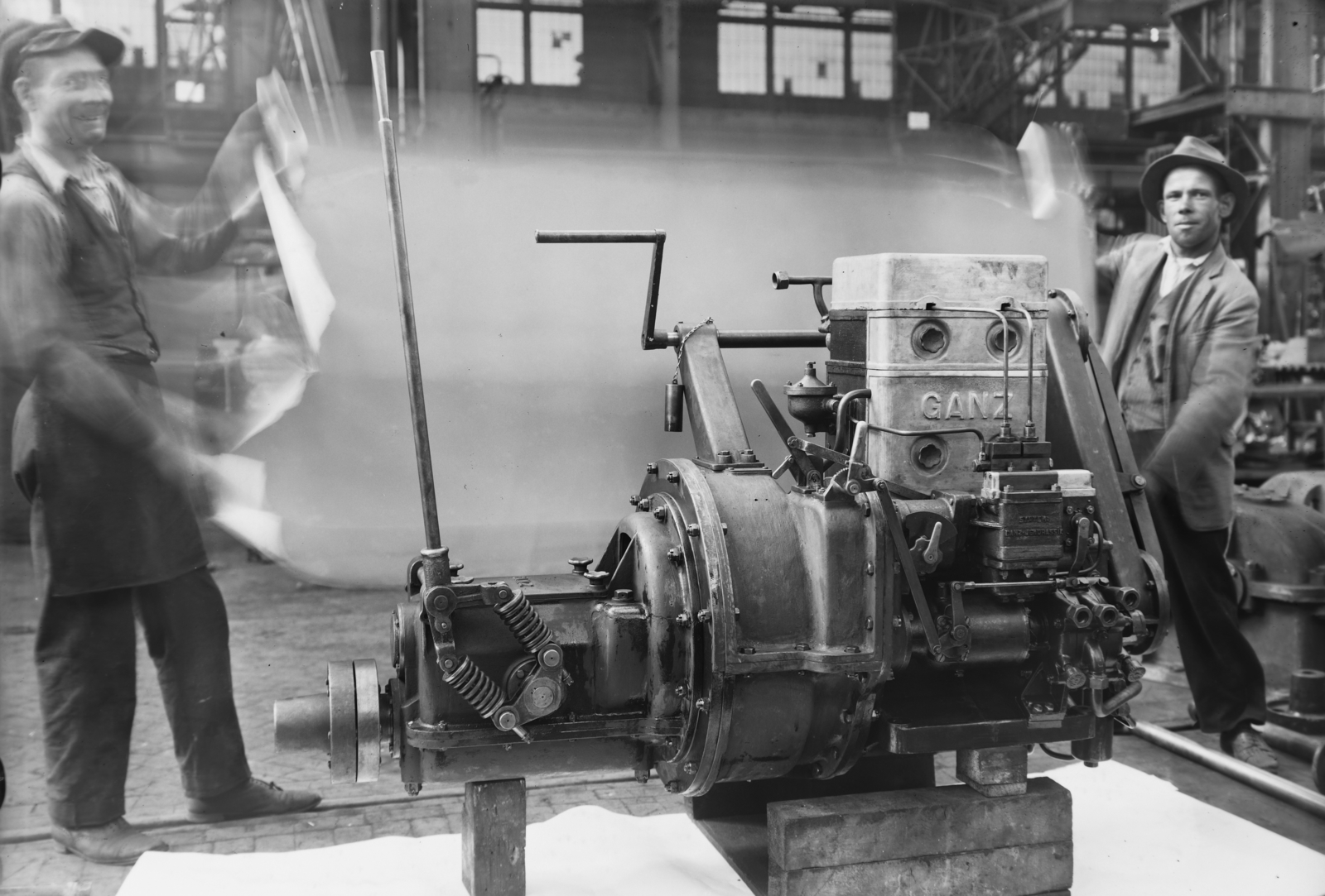 Hungary, »Hajómotor II. J.h. R. 130 irányváltóval.« Leltári jelzet: MMKM TFGY 2017.1.98., 1937, Magyar Műszaki és Közlekedési Múzeum / Történeti Fényképek Gyűjteménye / Ganz gyűjtemény, Fortepan #122542