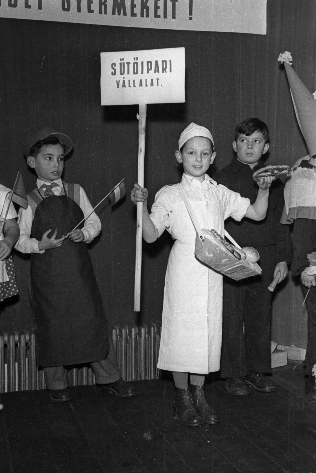 1953, Hámori Gyula, kids, Fortepan #123476