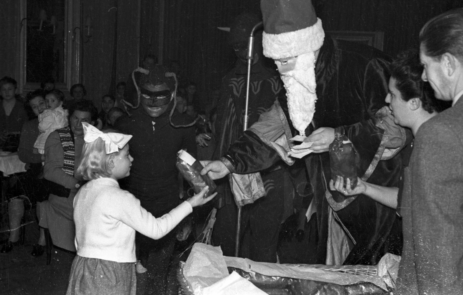 1953, Hámori Gyula, Santa Claus, Fortepan #123478