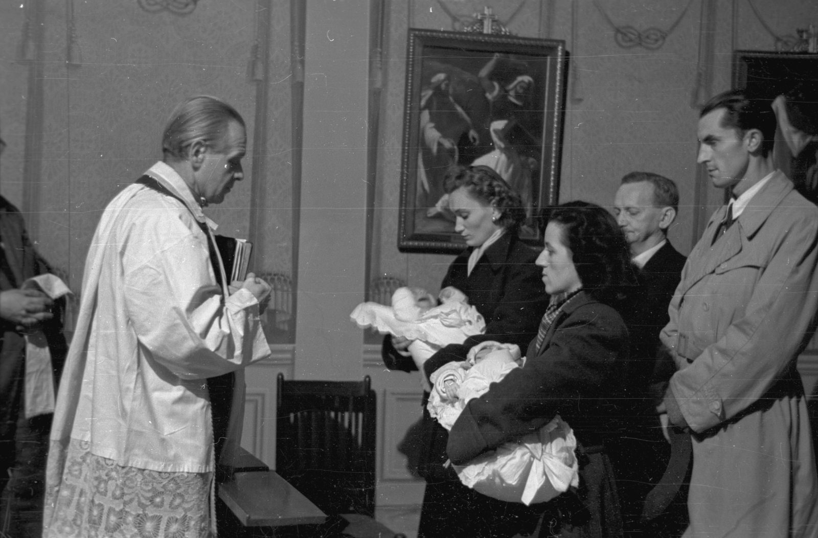 1954, Hámori Gyula, pap, keresztelő, csecsemő, Fortepan #123629